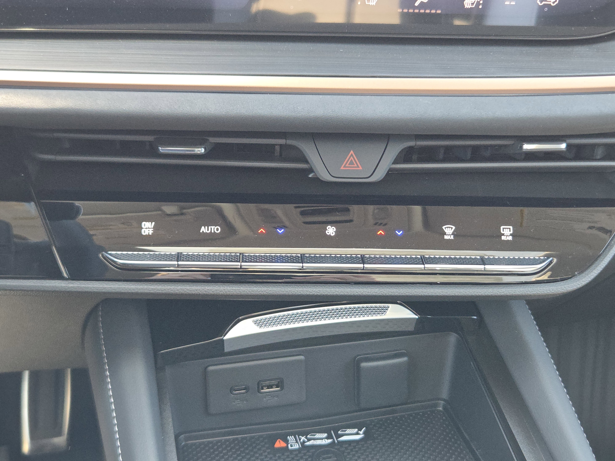 2026 Buick Envision Sport Touring - Photo 13