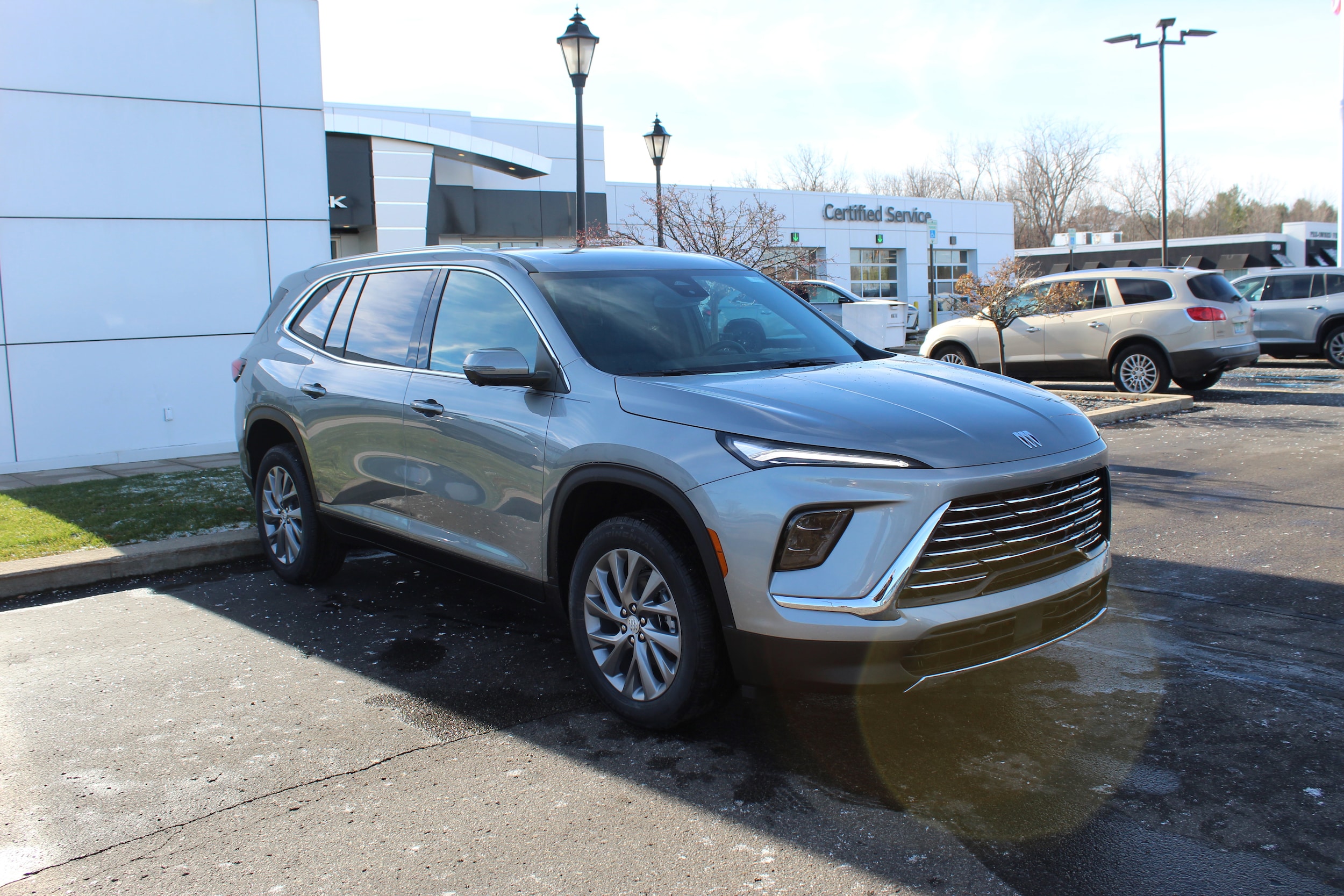 2026 Buick Enclave Preferred's photo