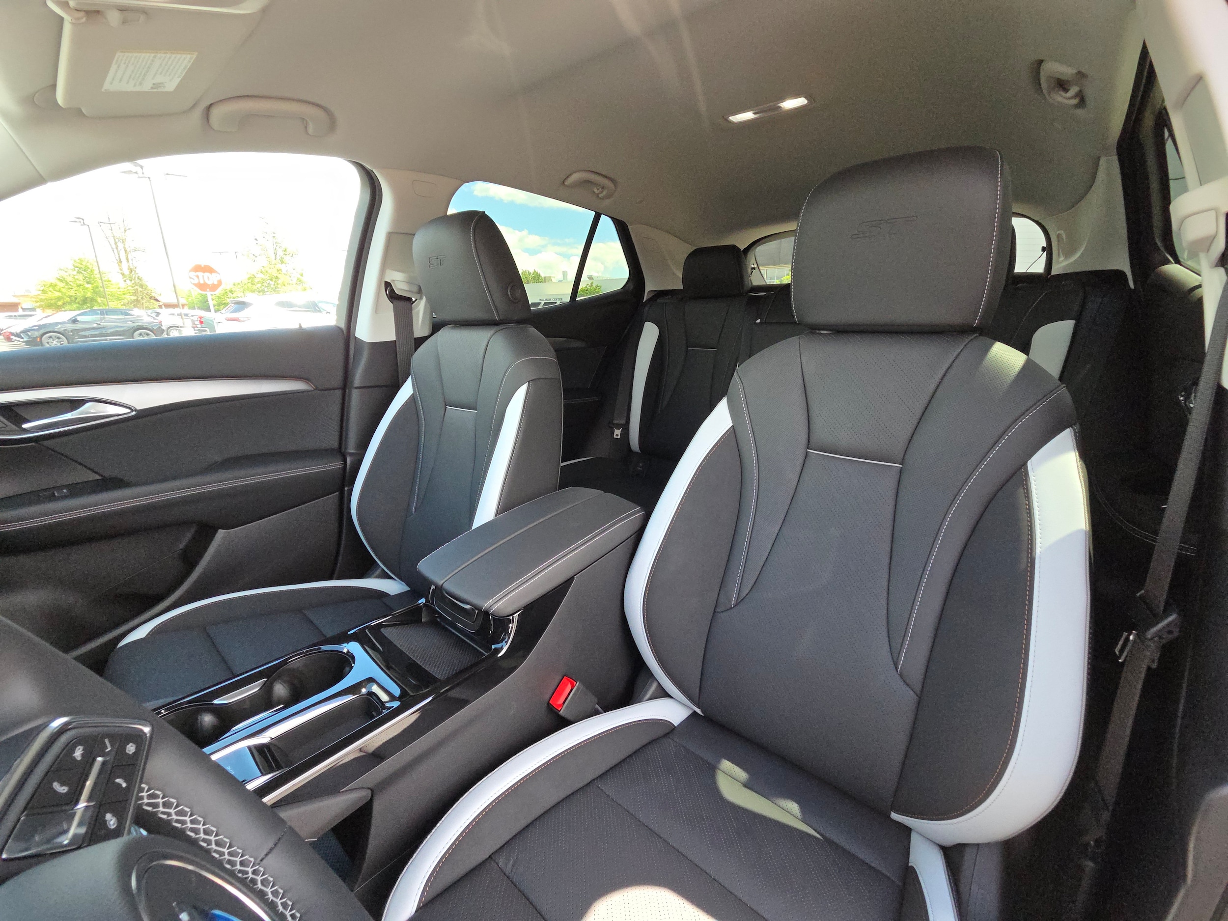 2026 Buick Envision Sport Touring - Photo 33