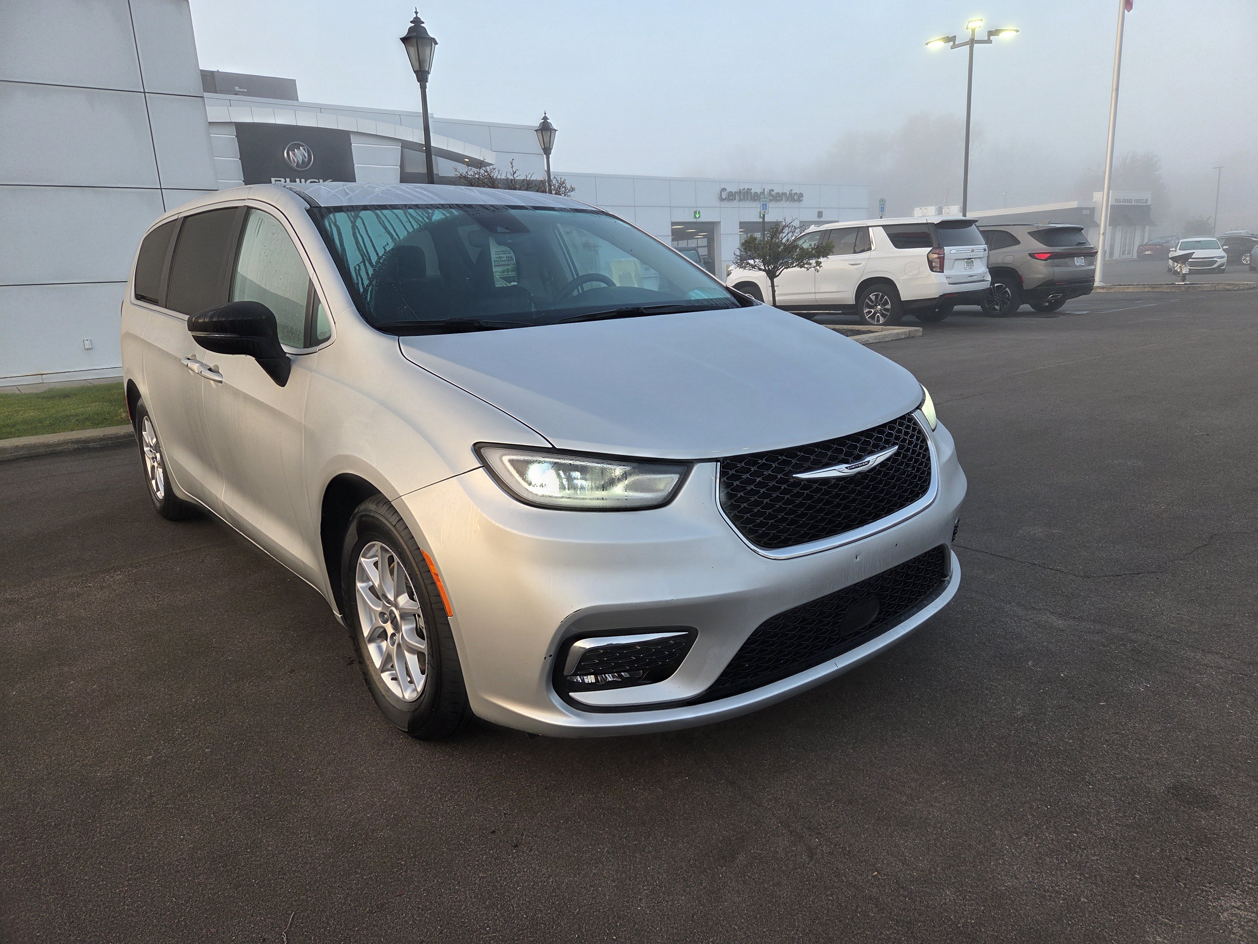 2024 Chrysler Pacifica