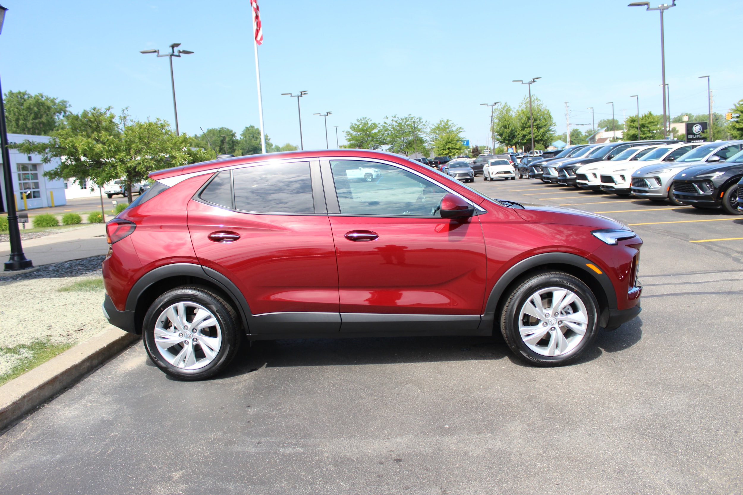 Used 2025 Buick Encore GX Preferred with VIN KL4AMBSLXSB047128 for sale in Saginaw, MI