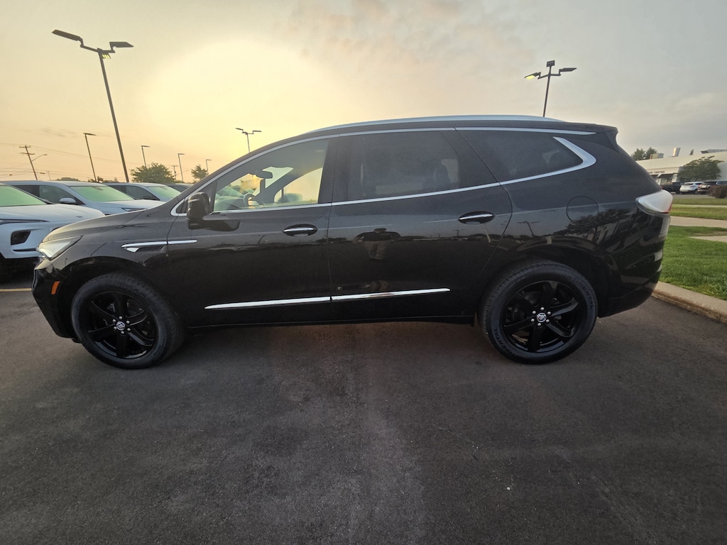 Used 2024 Buick Enclave Essence SUV