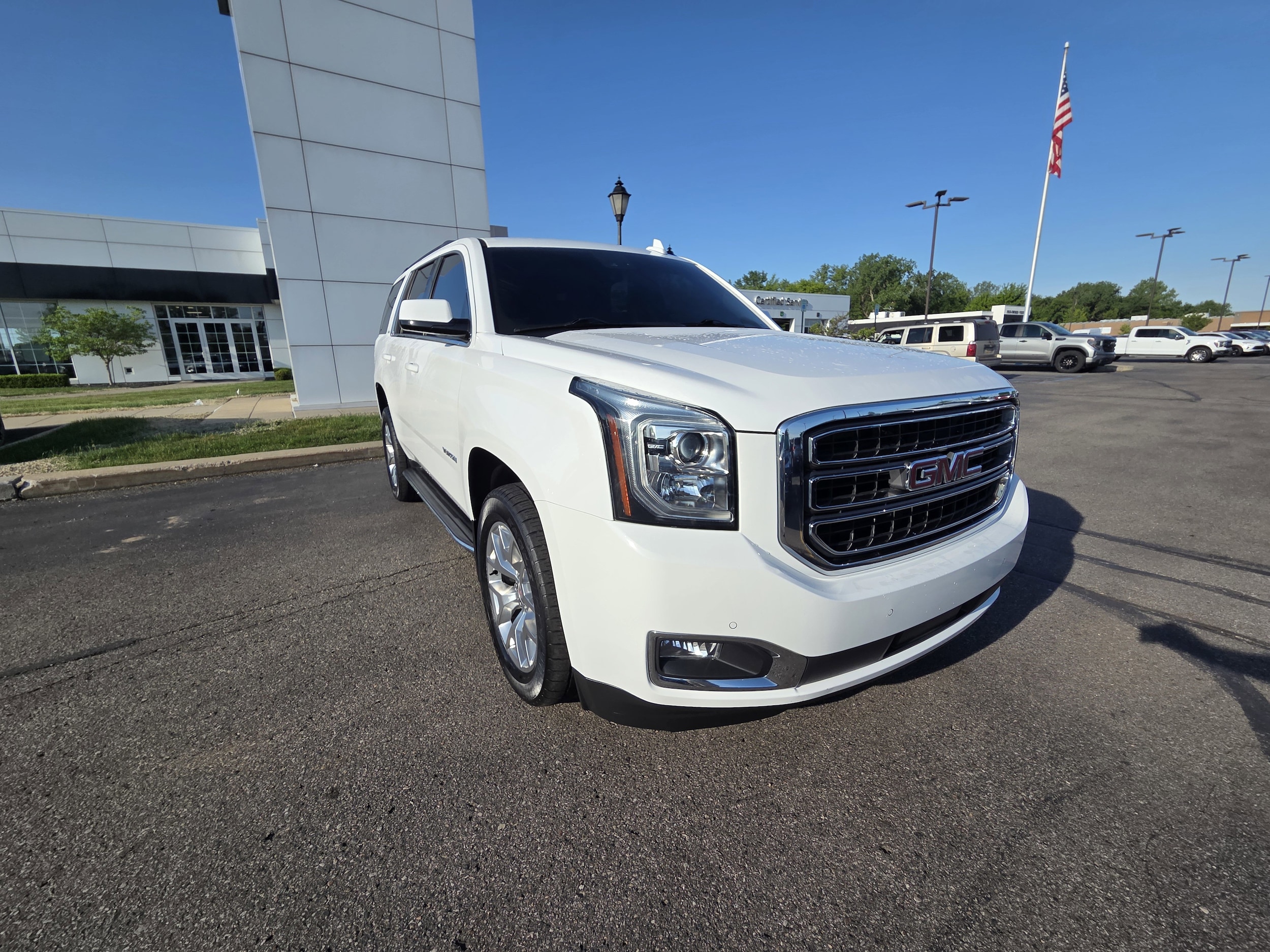 2020 GMC Yukon 4WD SLE's photo