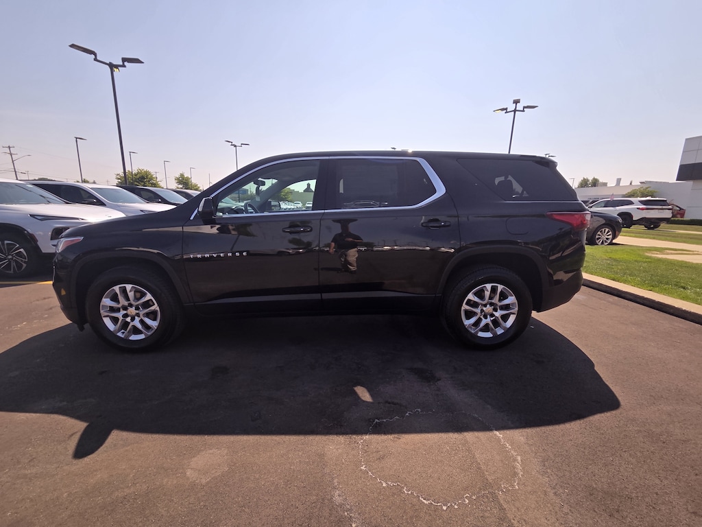 Used 2020 Chevrolet Traverse LS SUV