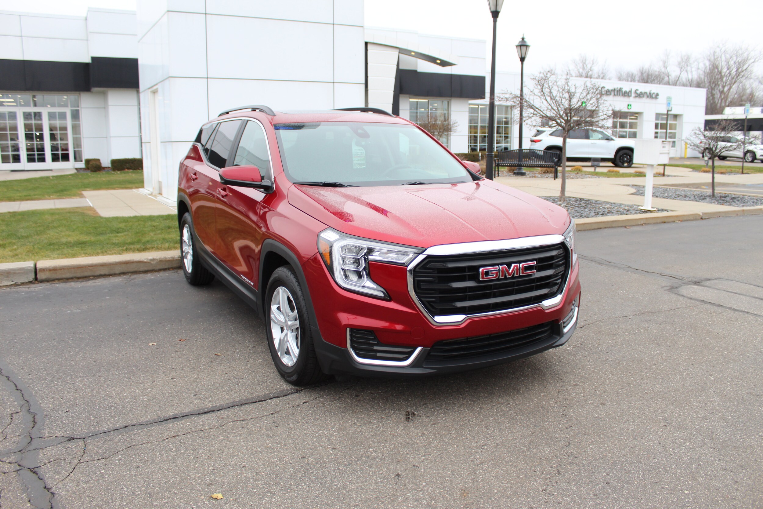 2023 GMC Terrain SLE's photo