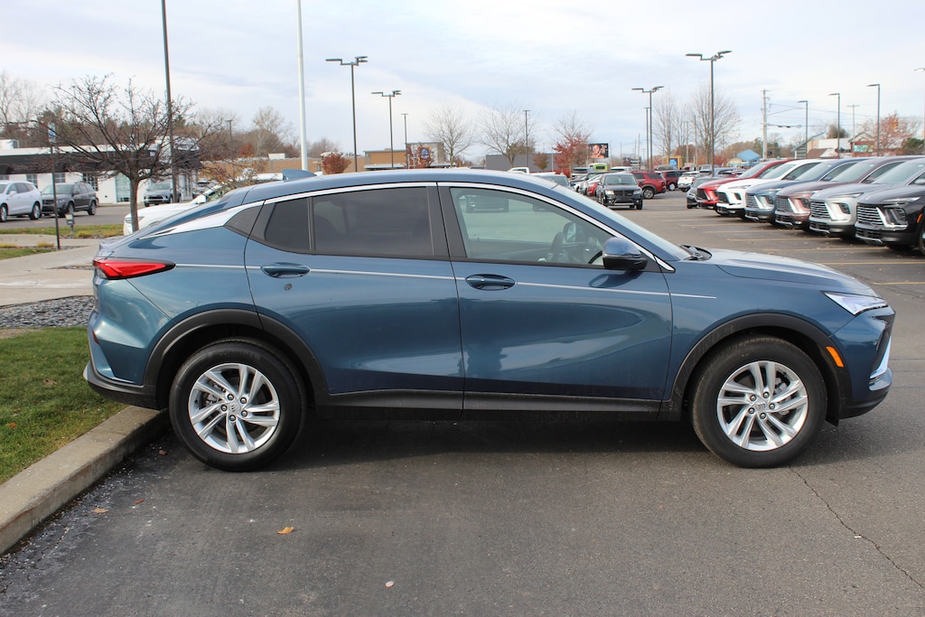 New 2026 Buick Envista Preferred SUV