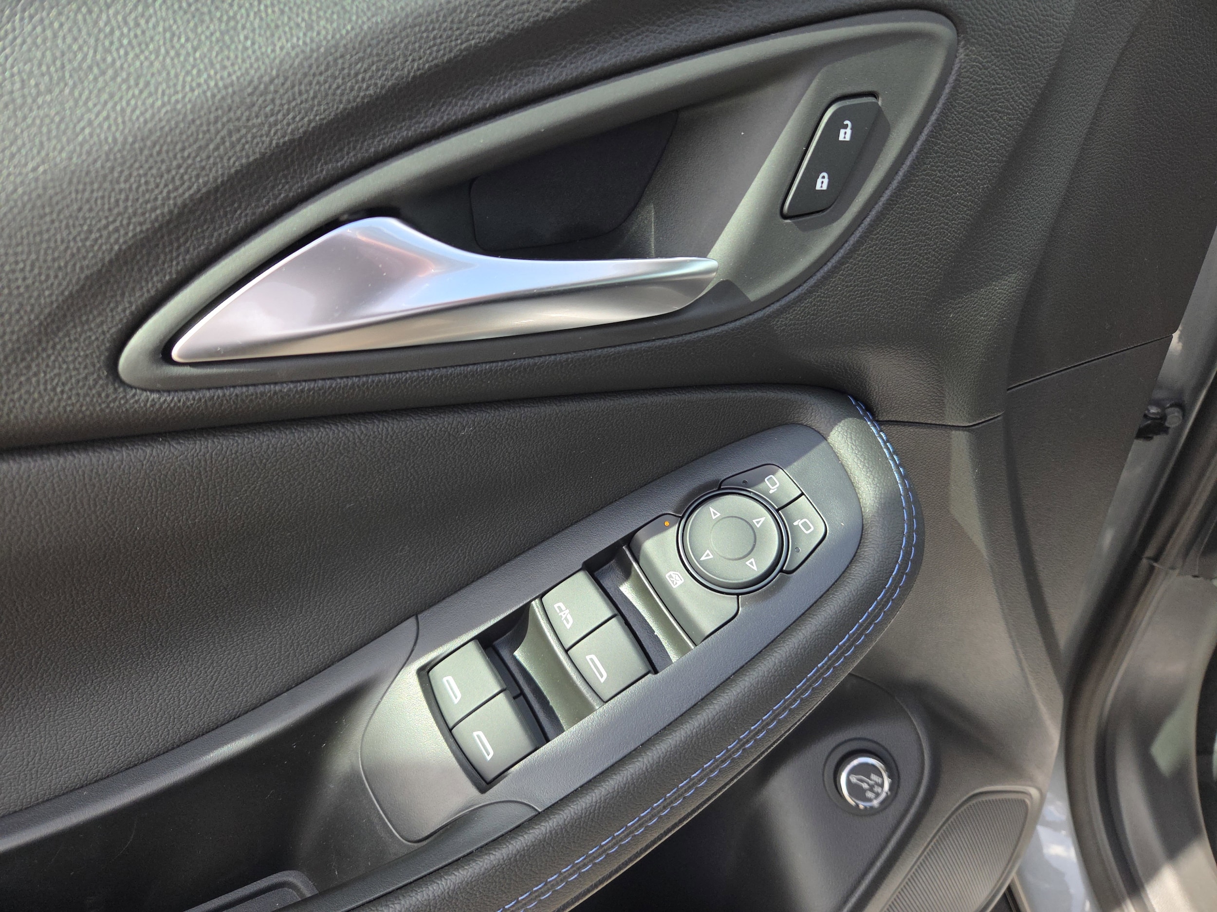 2026 Buick Encore GX Sport Touring - Photo 24