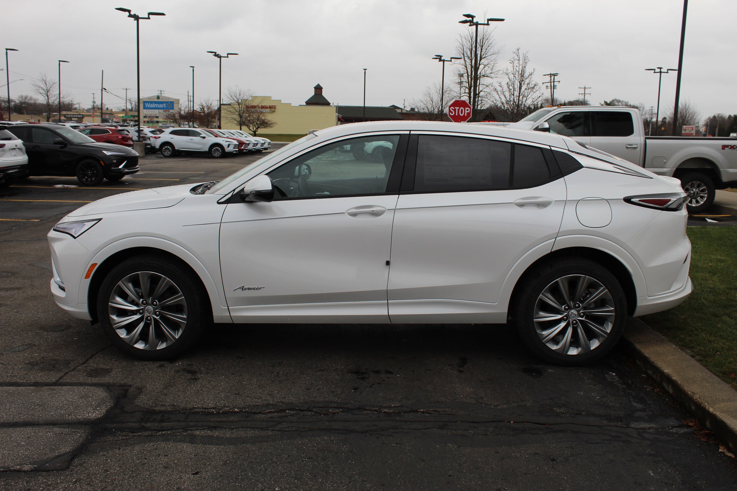 2026 Buick Envista Avenir photo 4