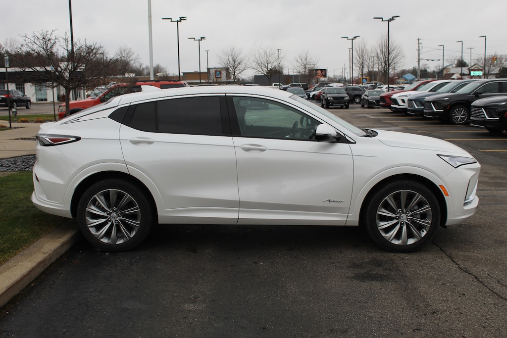 New 2026 Buick Envista Avenir SUV
