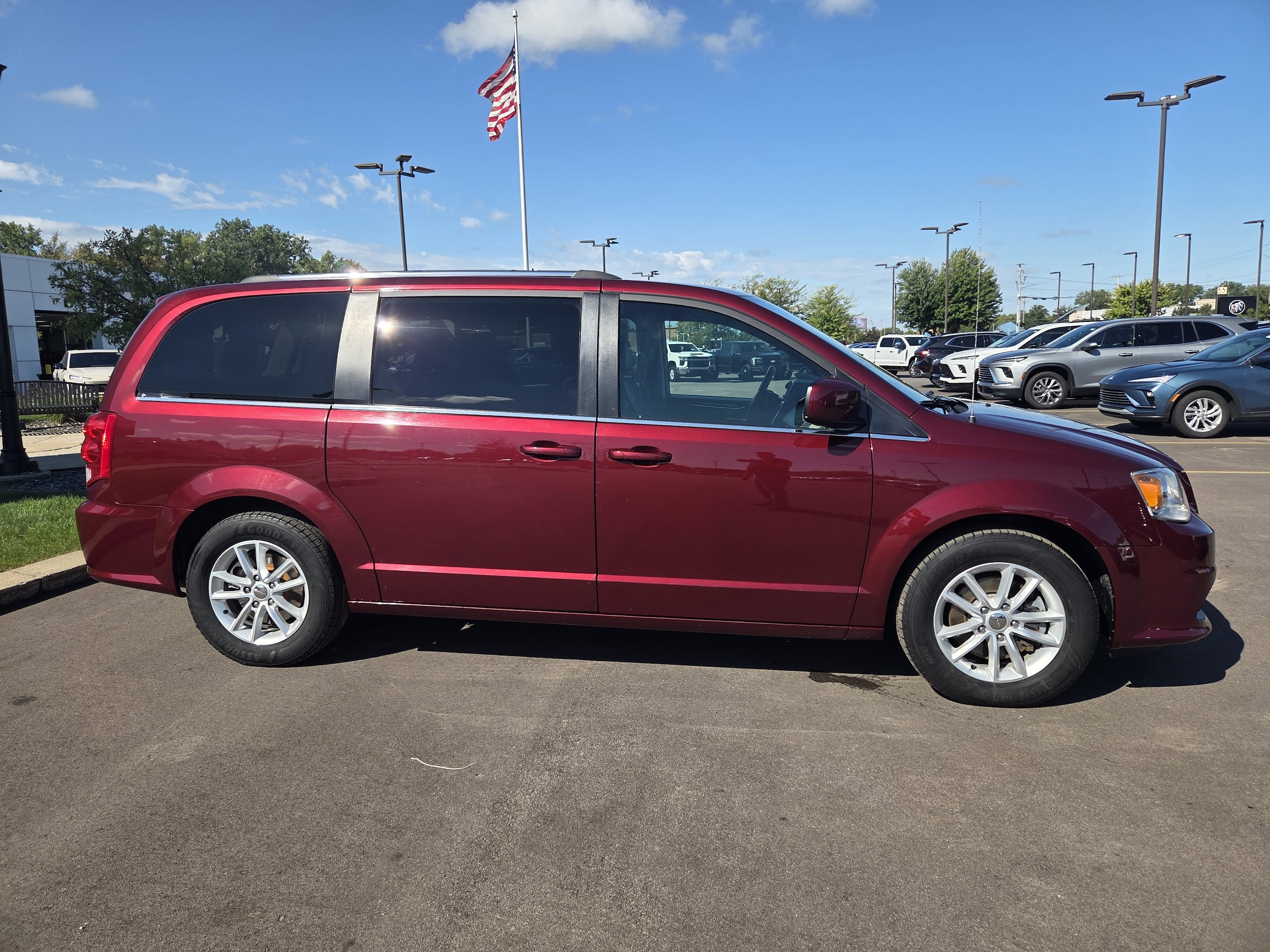 Used 2020 Dodge Grand Caravan SXT with VIN 2C4RDGCG3LR175169 for sale in Saginaw, MI