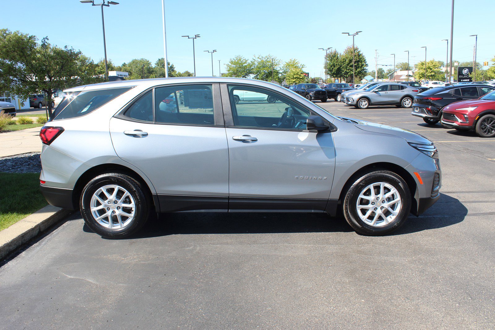 Used 2023 Chevrolet Equinox LS with VIN 3GNAXHEG0PL110376 for sale in Saginaw, MI