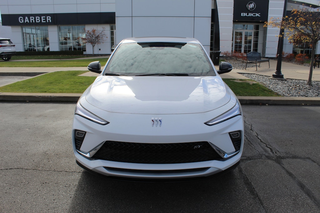 New 2025 Buick Envista Sport Touring SUV