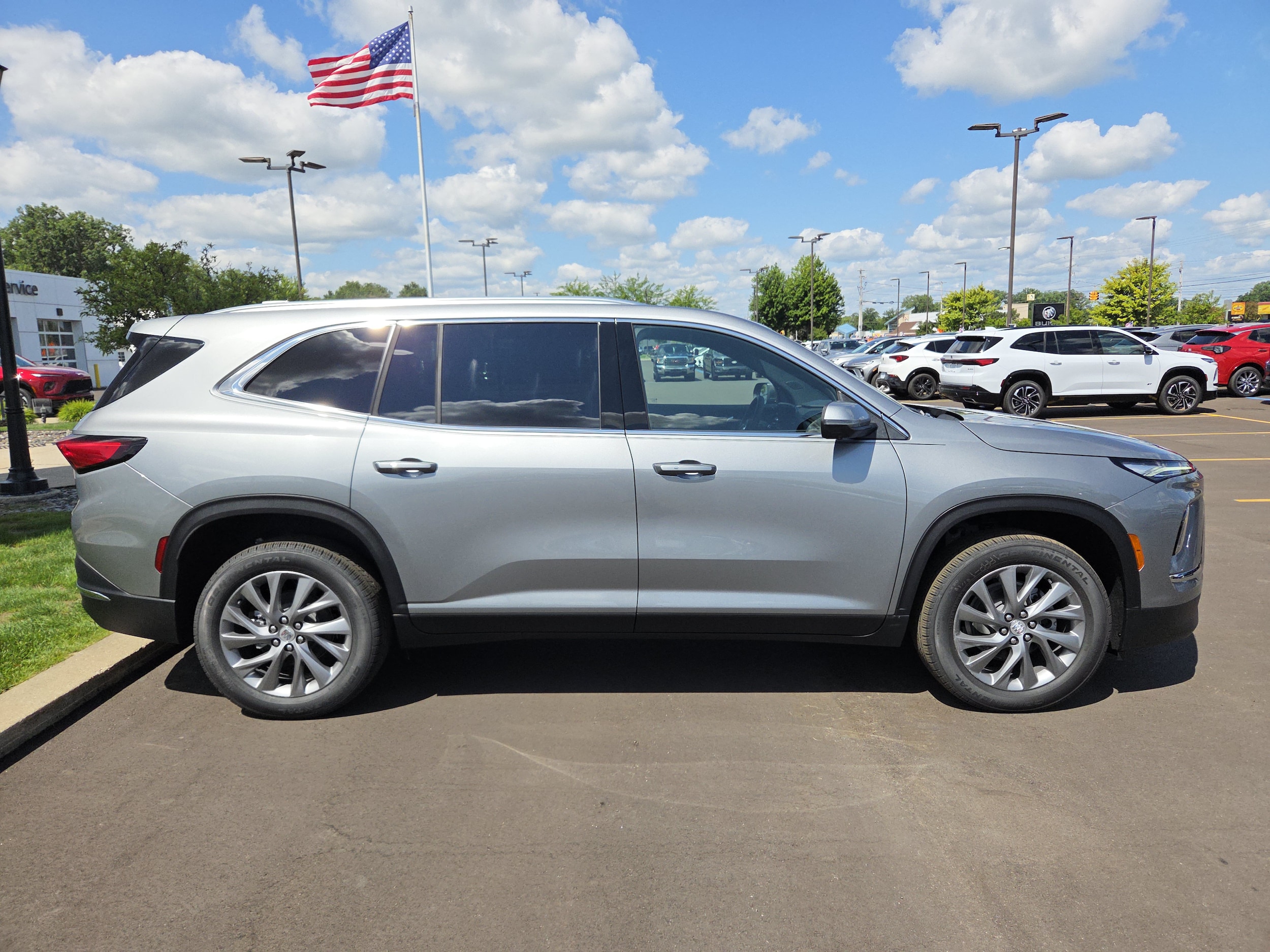 2026 Buick Enclave Preferred - Photo 8
