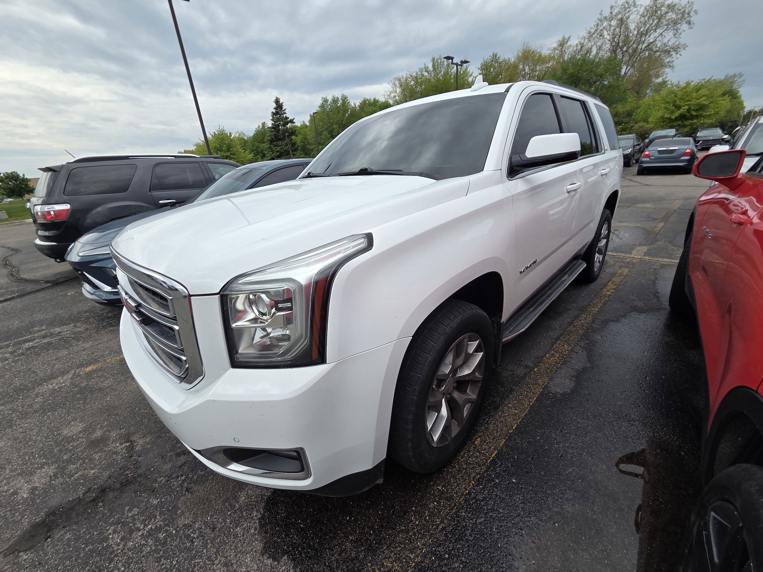 2020 GMC Yukon 4WD SLE's photo