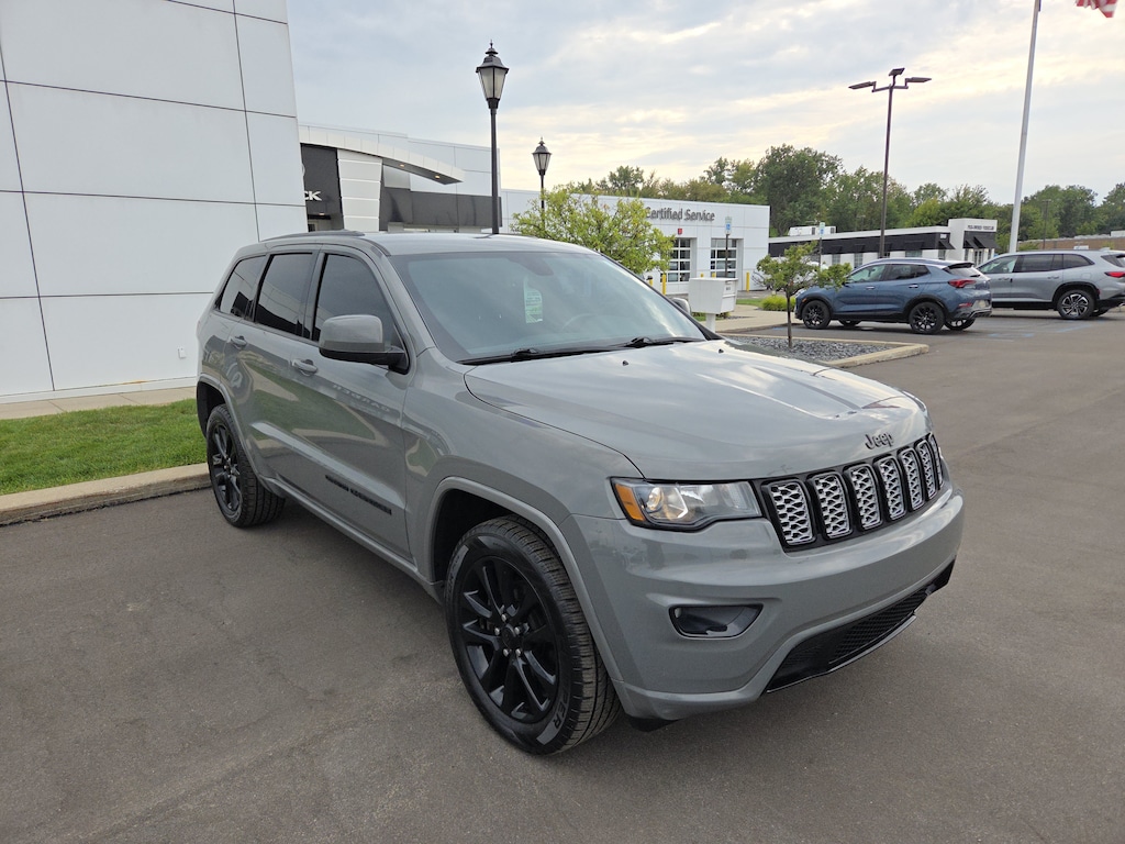 Used 2020 Jeep Grand Cherokee Altitude SUV
