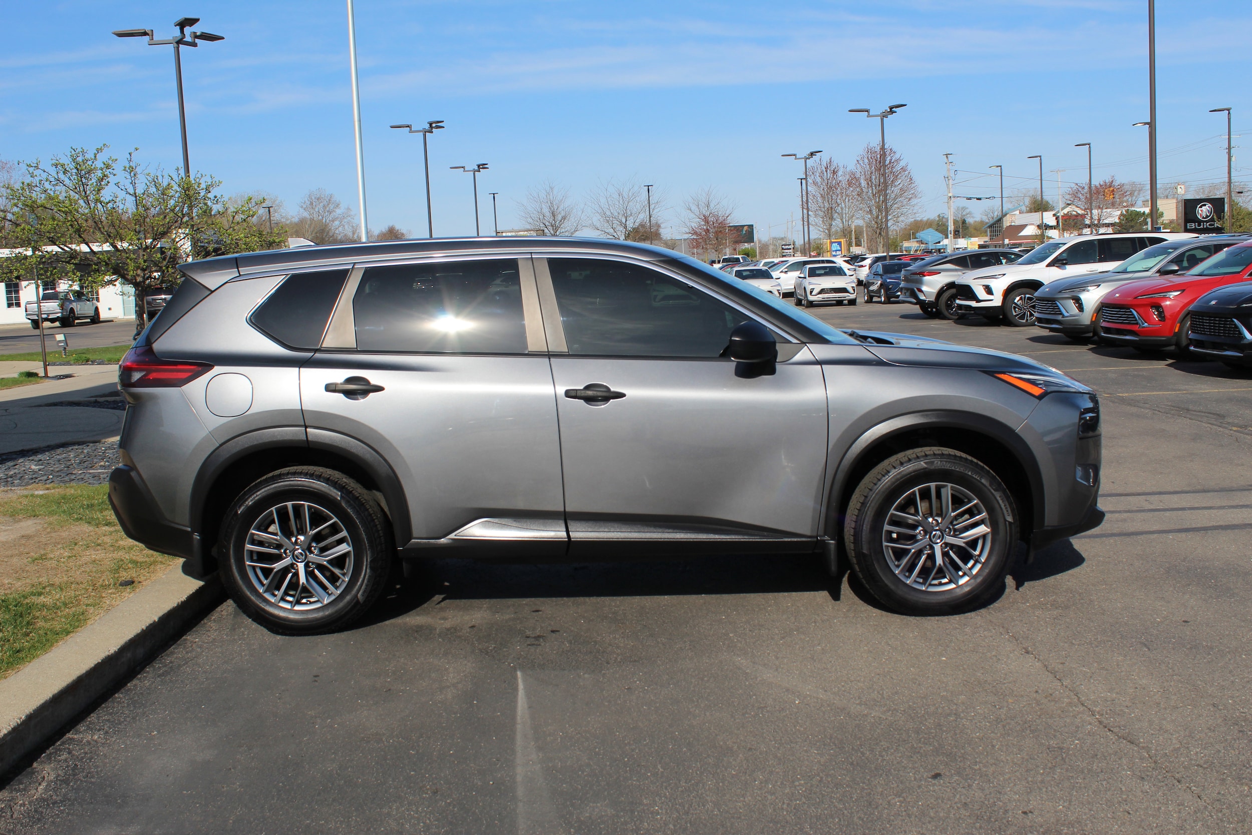 Used 2021 Nissan Rogue S with VIN JN8AT3AB0MW210313 for sale in Saginaw, MI