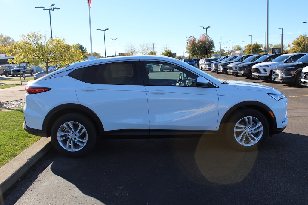 New 2026 Buick Envista Preferred SUV