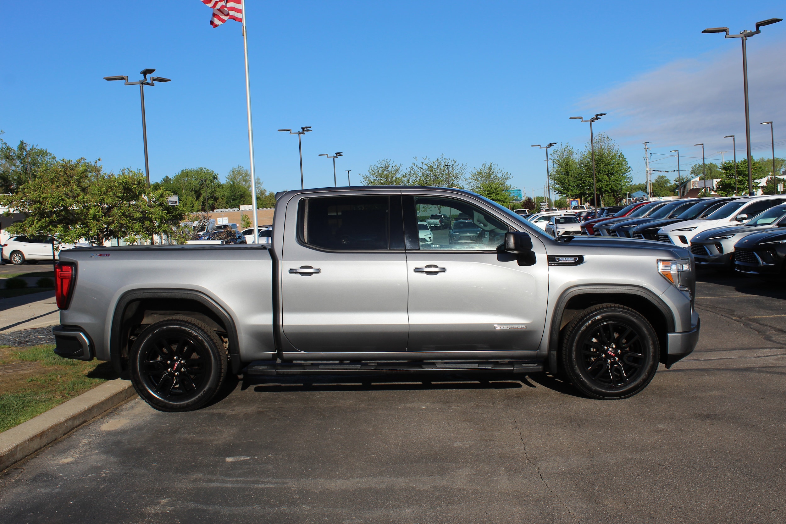 Used 2020 GMC Sierra 1500 Elevation with VIN 1GTU9CET5LZ267100 for sale in Saginaw, MI