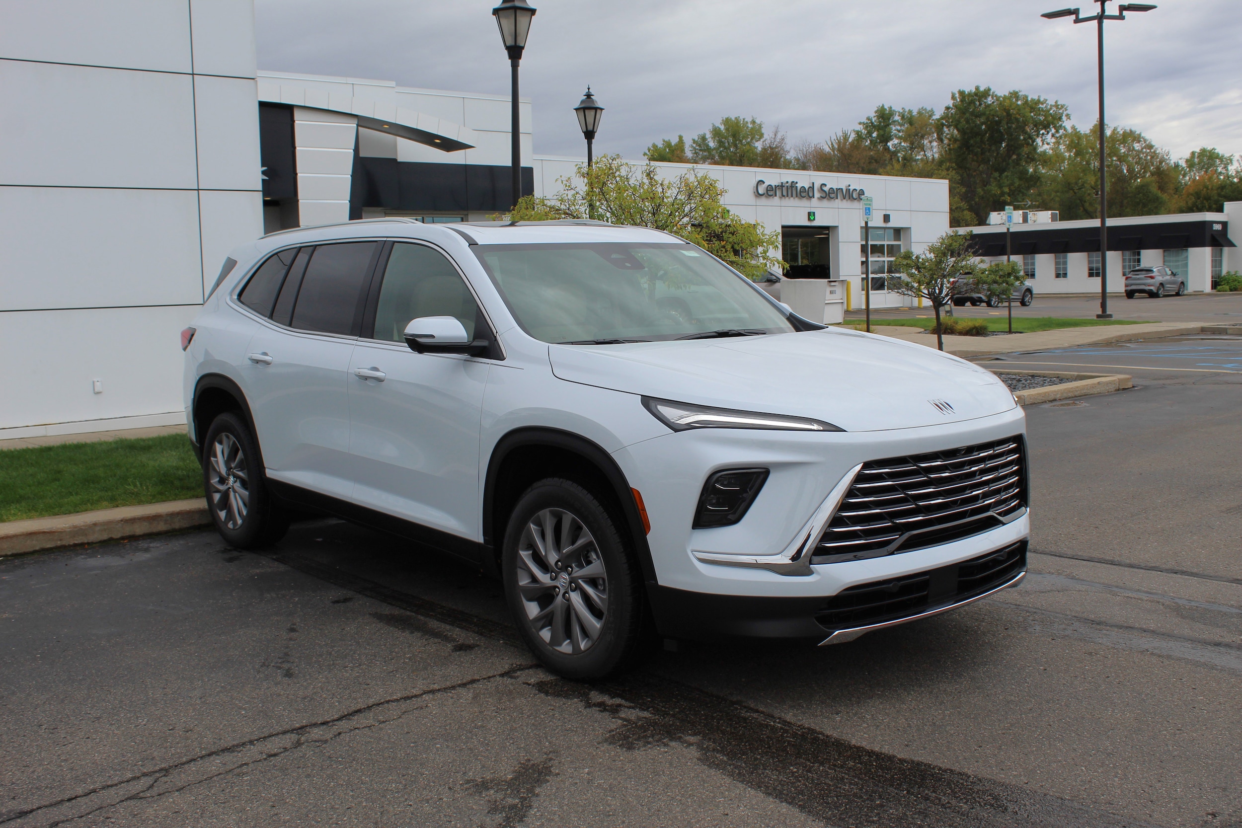 2026 Buick Enclave Preferred's photo