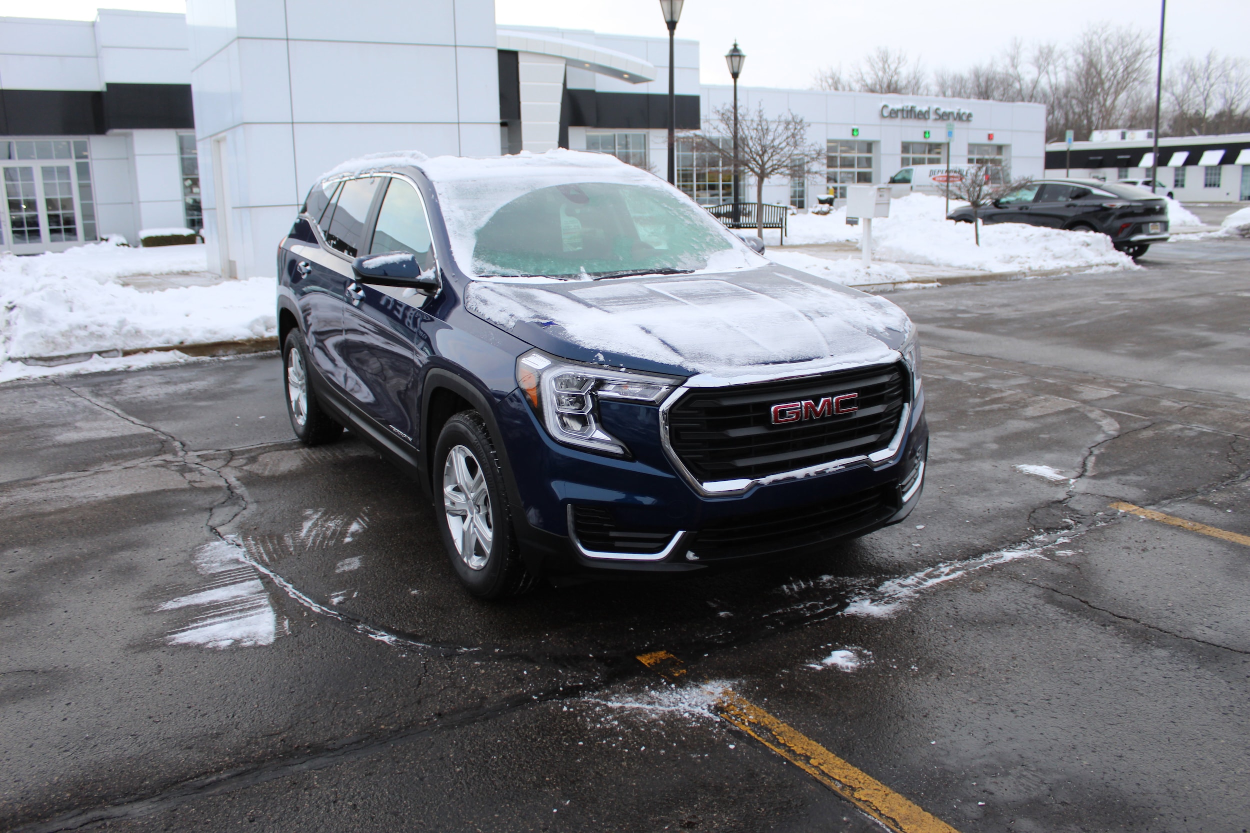 2022 GMC Terrain SLE's photo