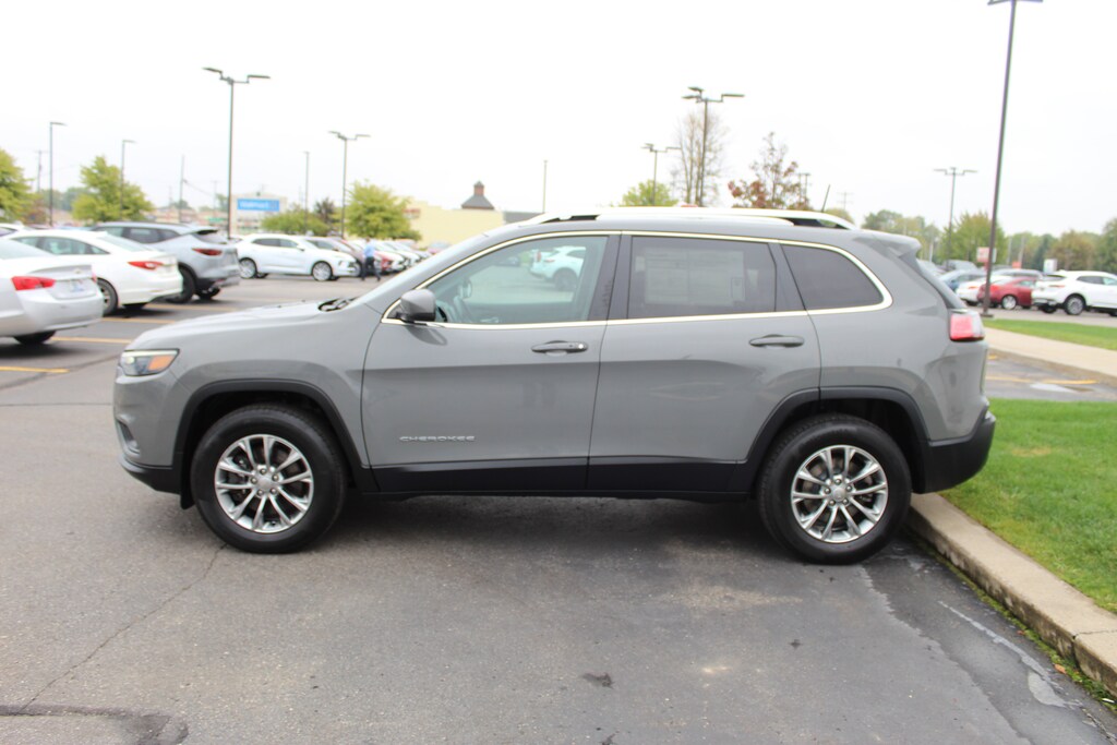 Used 2020 Jeep Cherokee Latitude Plus 4X4 SUV