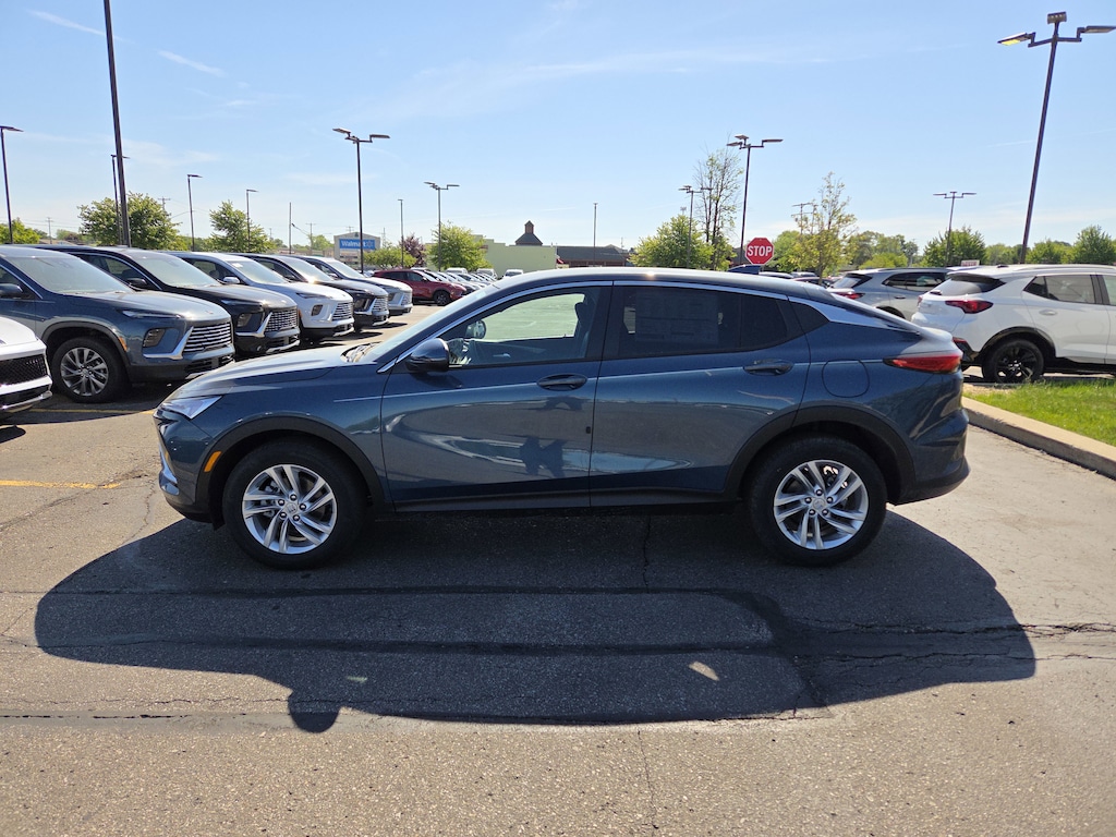 New 2026 Buick Envista Preferred SUV