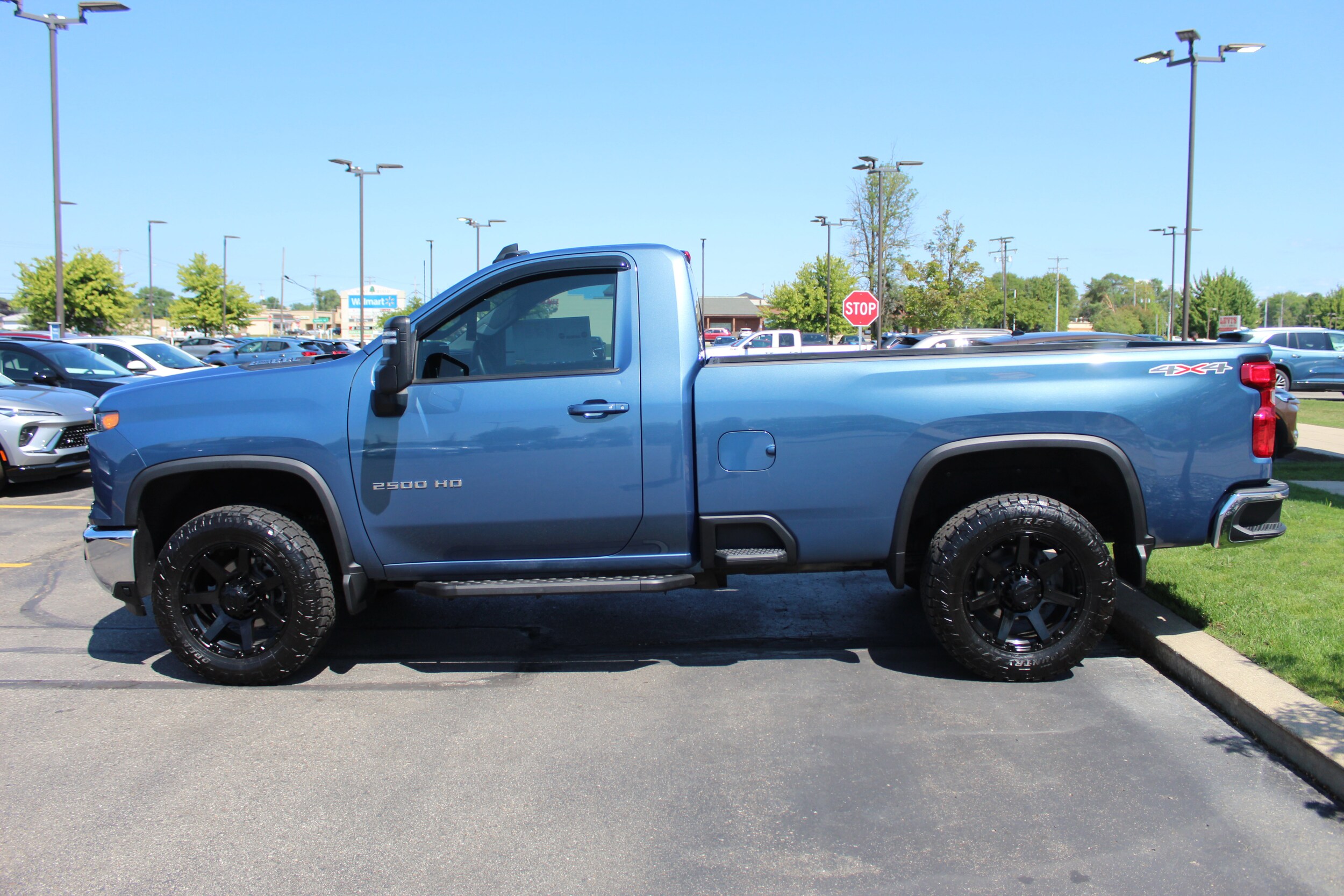 2024 Chevrolet Silverado 2500HD LT photo 4