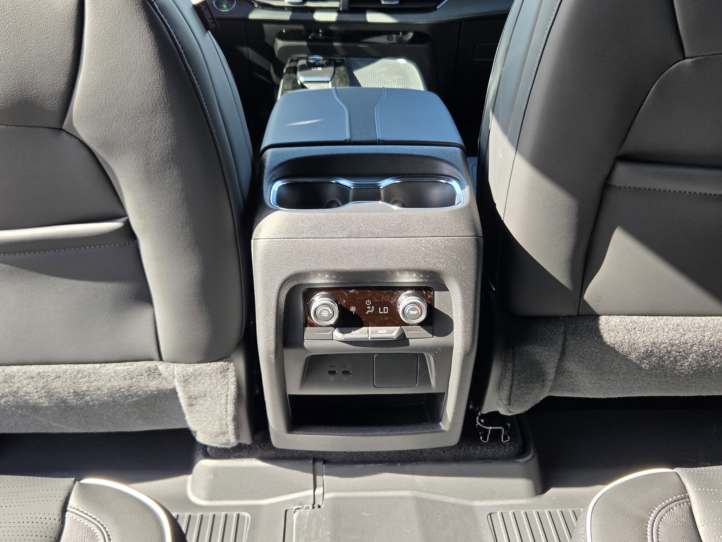 2026 Buick Enclave Sport Touring - Photo 38