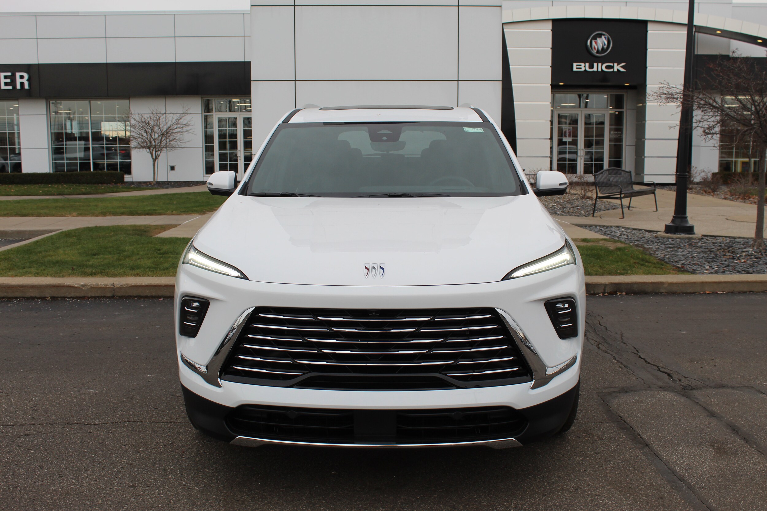 2026 Buick Enclave Preferred photo 2