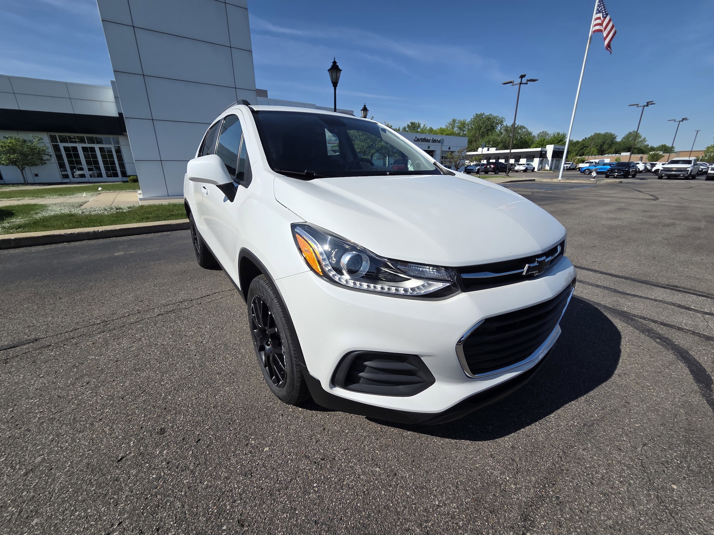 2022 Chevrolet Trax LT AWD's photo