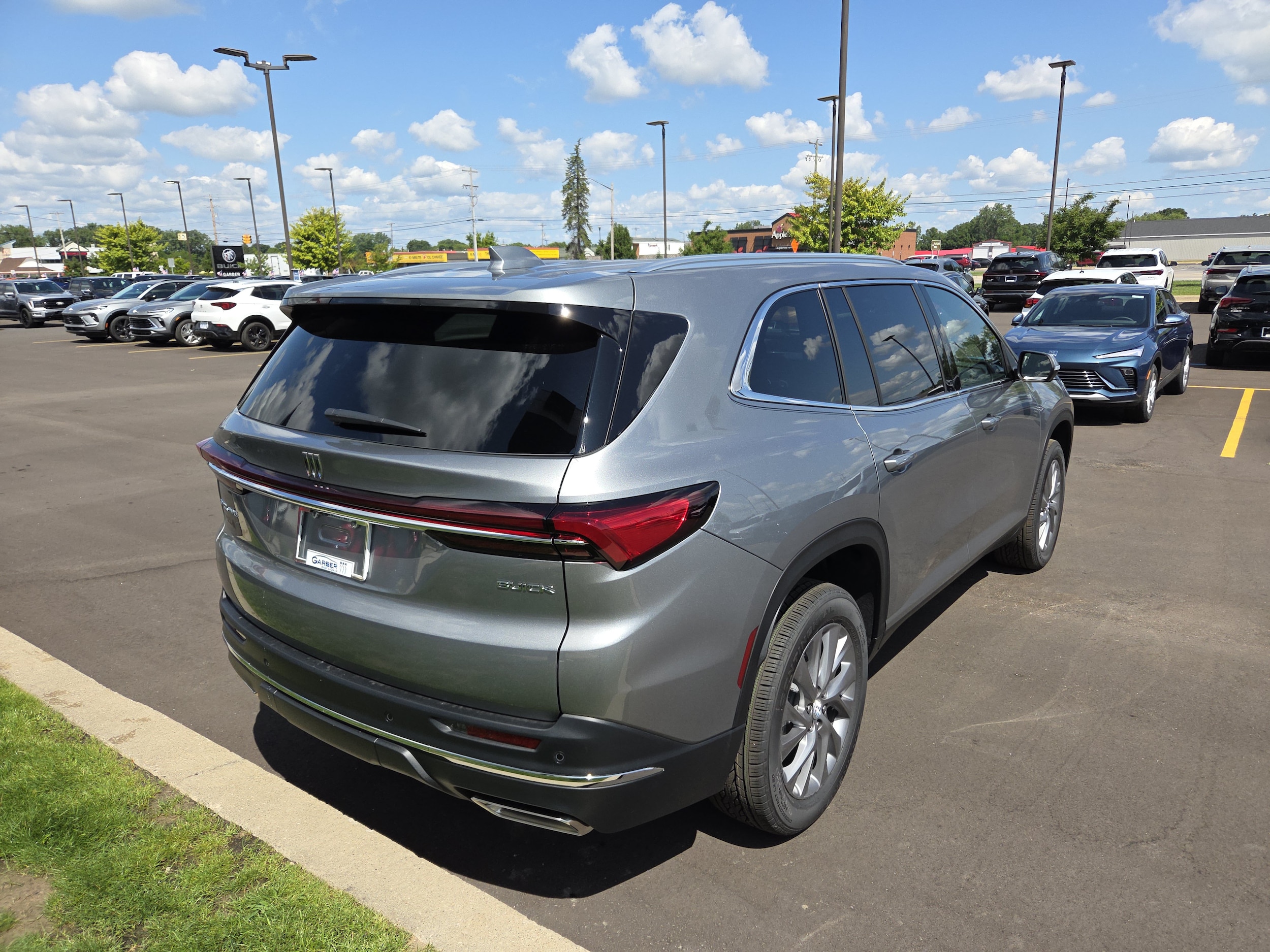 2026 Buick Enclave Preferred - Photo 7