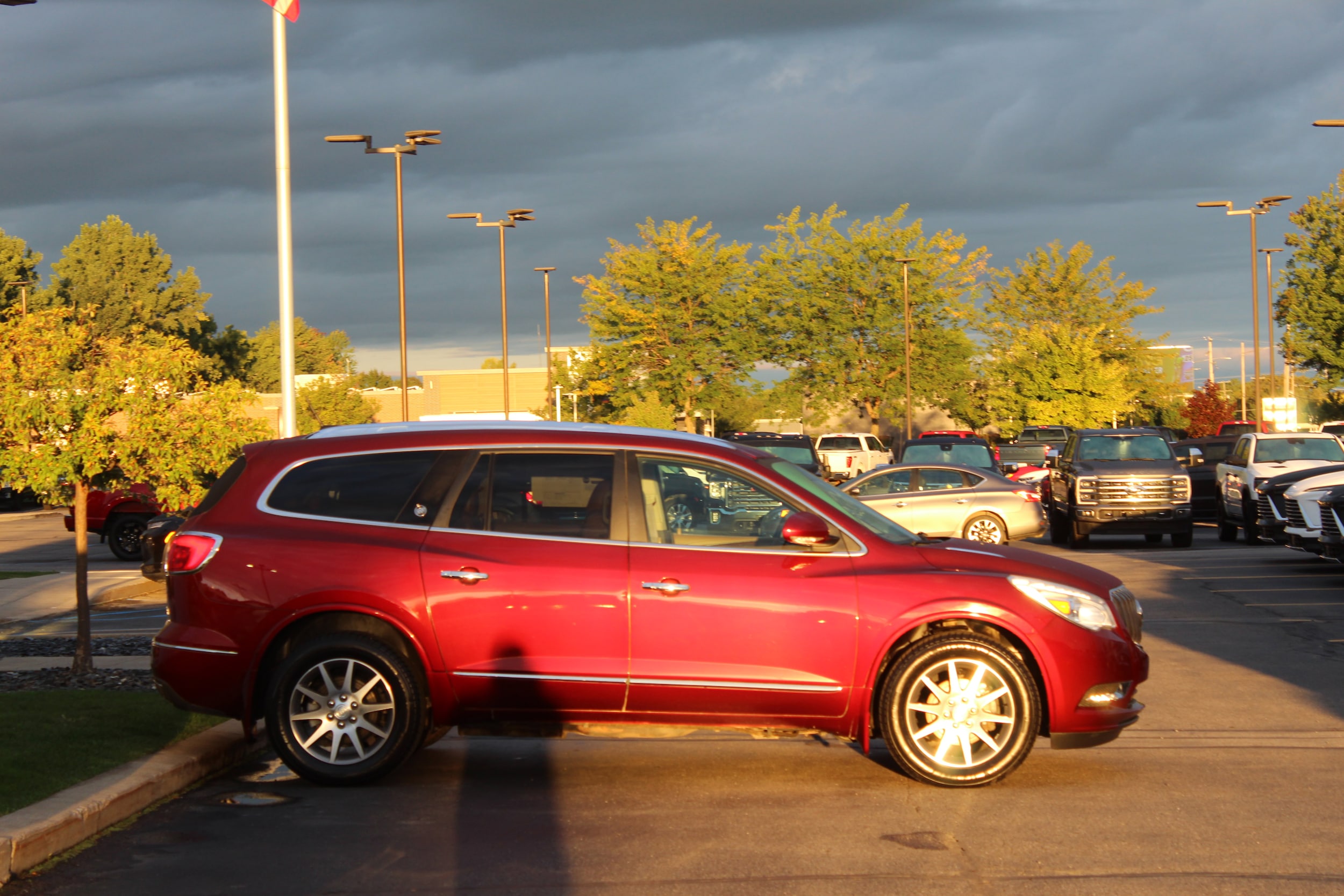 Used 2017 Buick Enclave Leather with VIN 5GAKVBKD8HJ125888 for sale in Saginaw, MI
