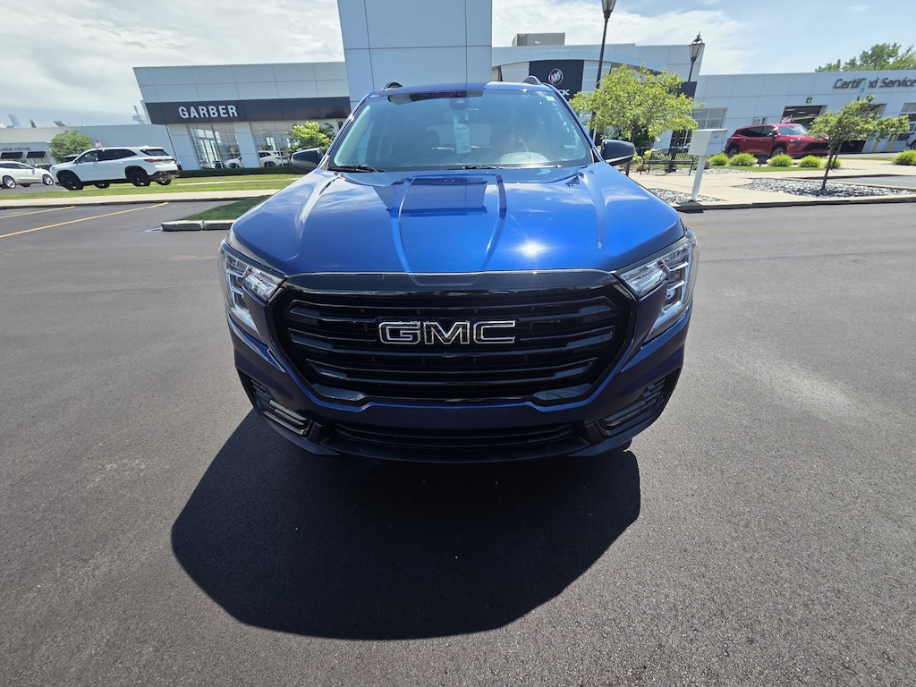 Used 2023 GMC Terrain SLE SUV