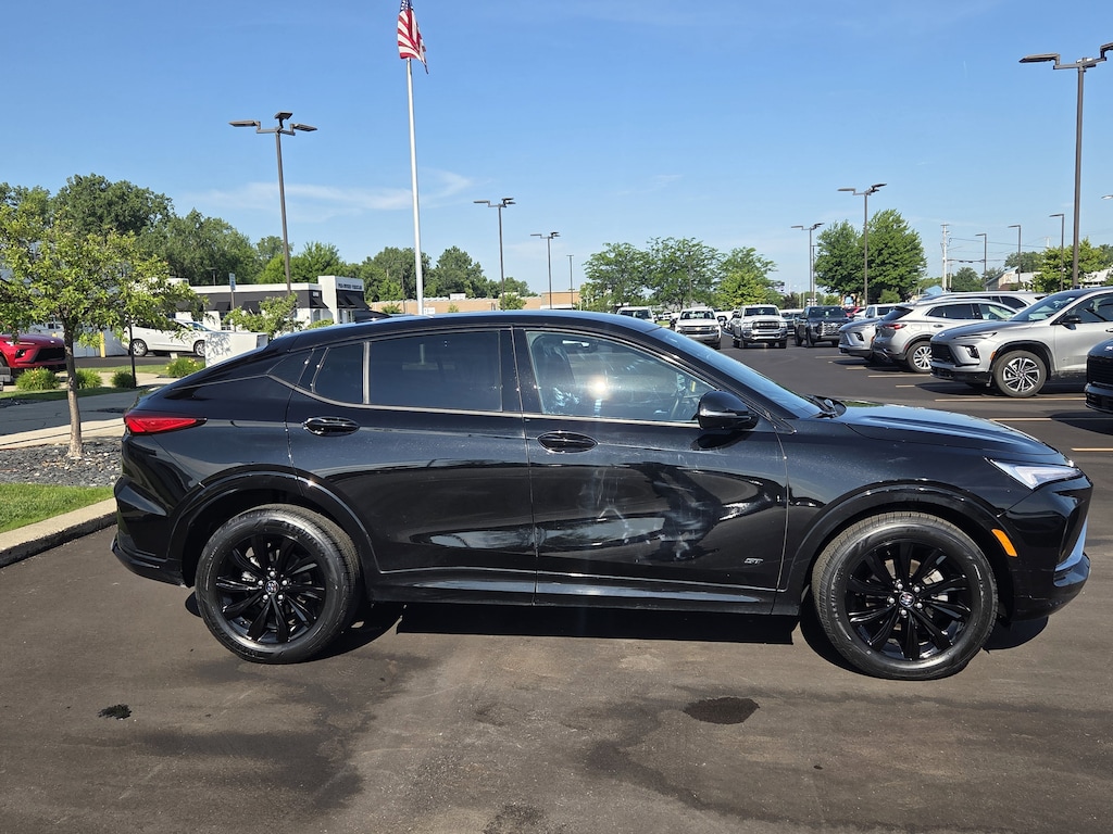 Used 2025 Buick Envista Sport Touring SUV
