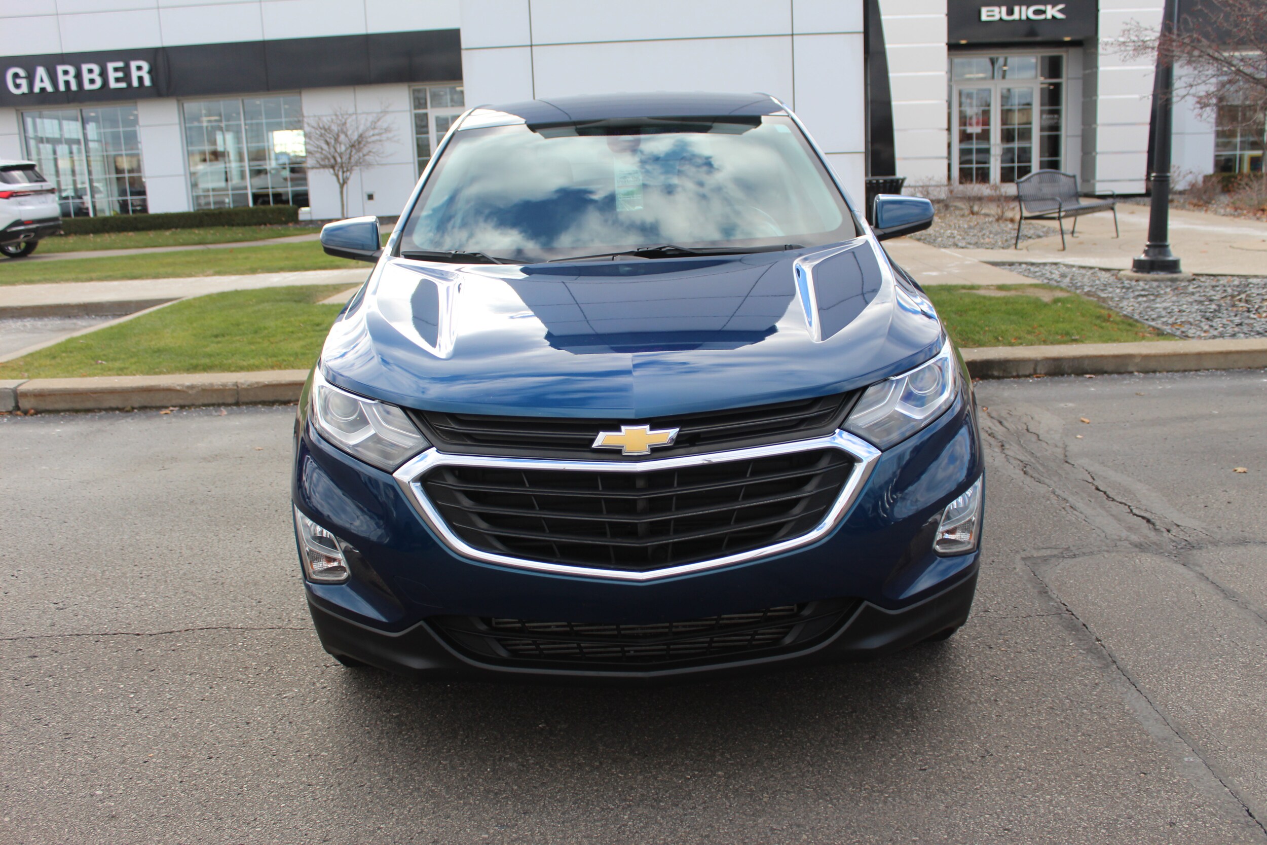 2020 Chevrolet Equinox LT photo 3