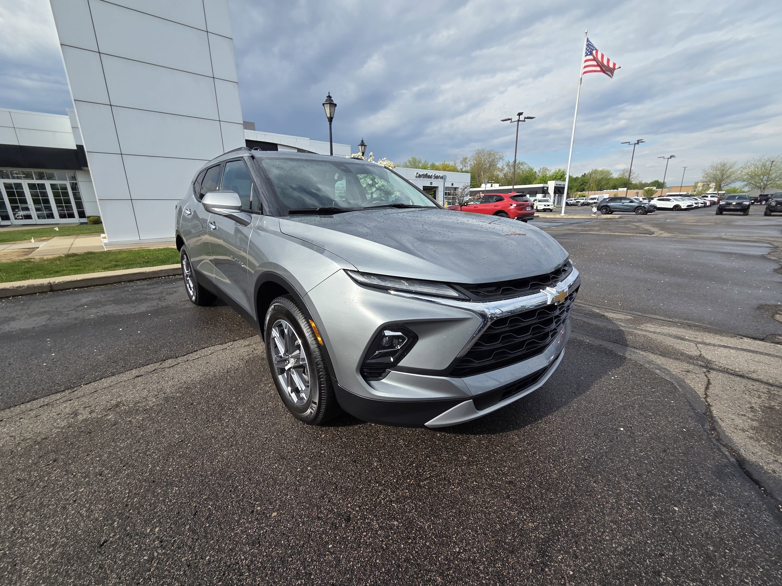 2023 Chevrolet Blazer 2.0T 2LT FWD's photo