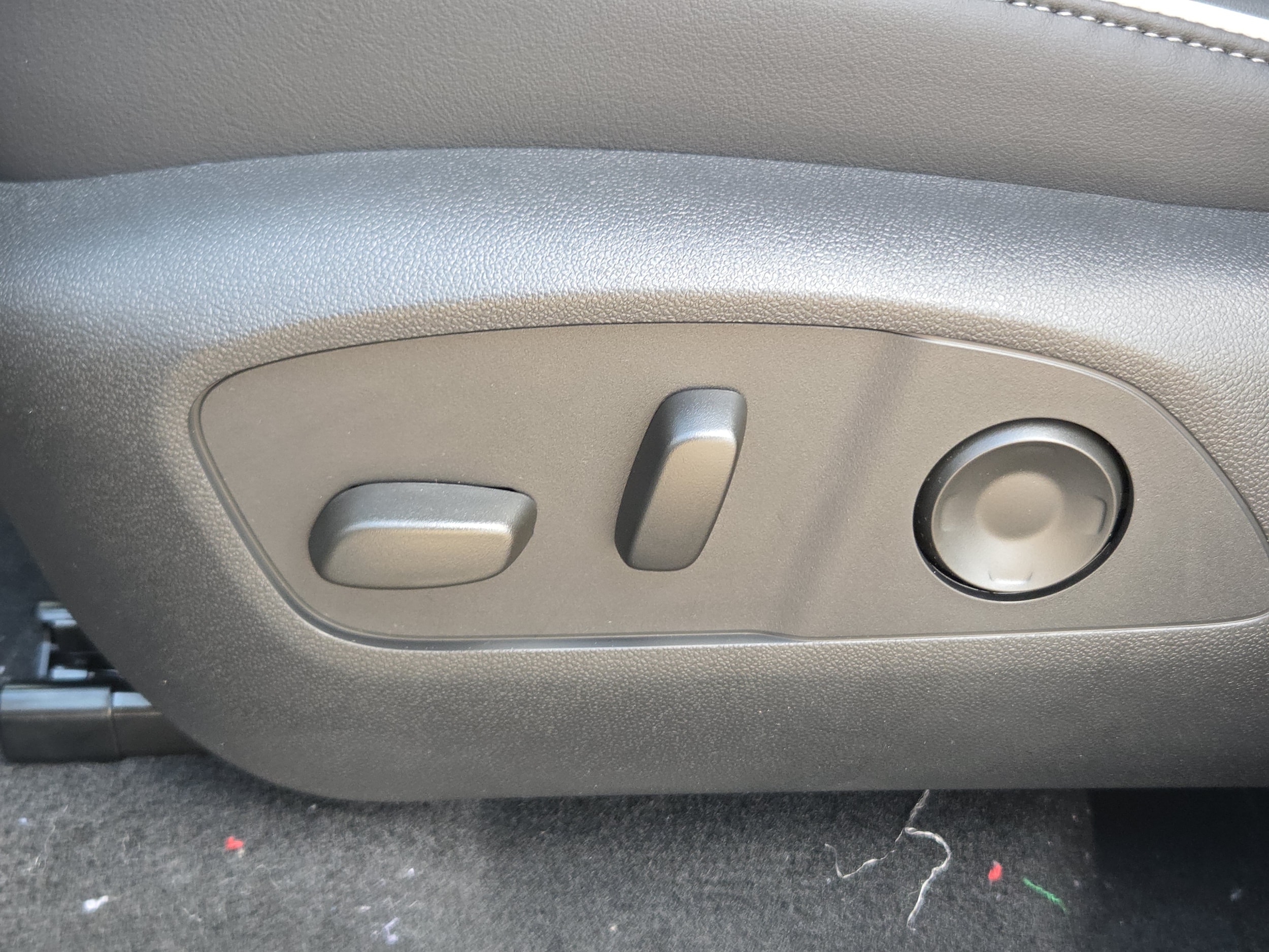2026 Buick Enclave Preferred - Photo 23
