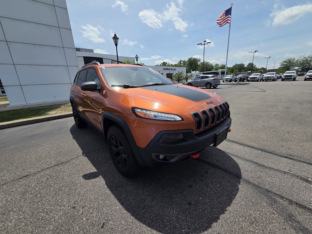 Used 2016 Jeep Cherokee Trailhawk SUV