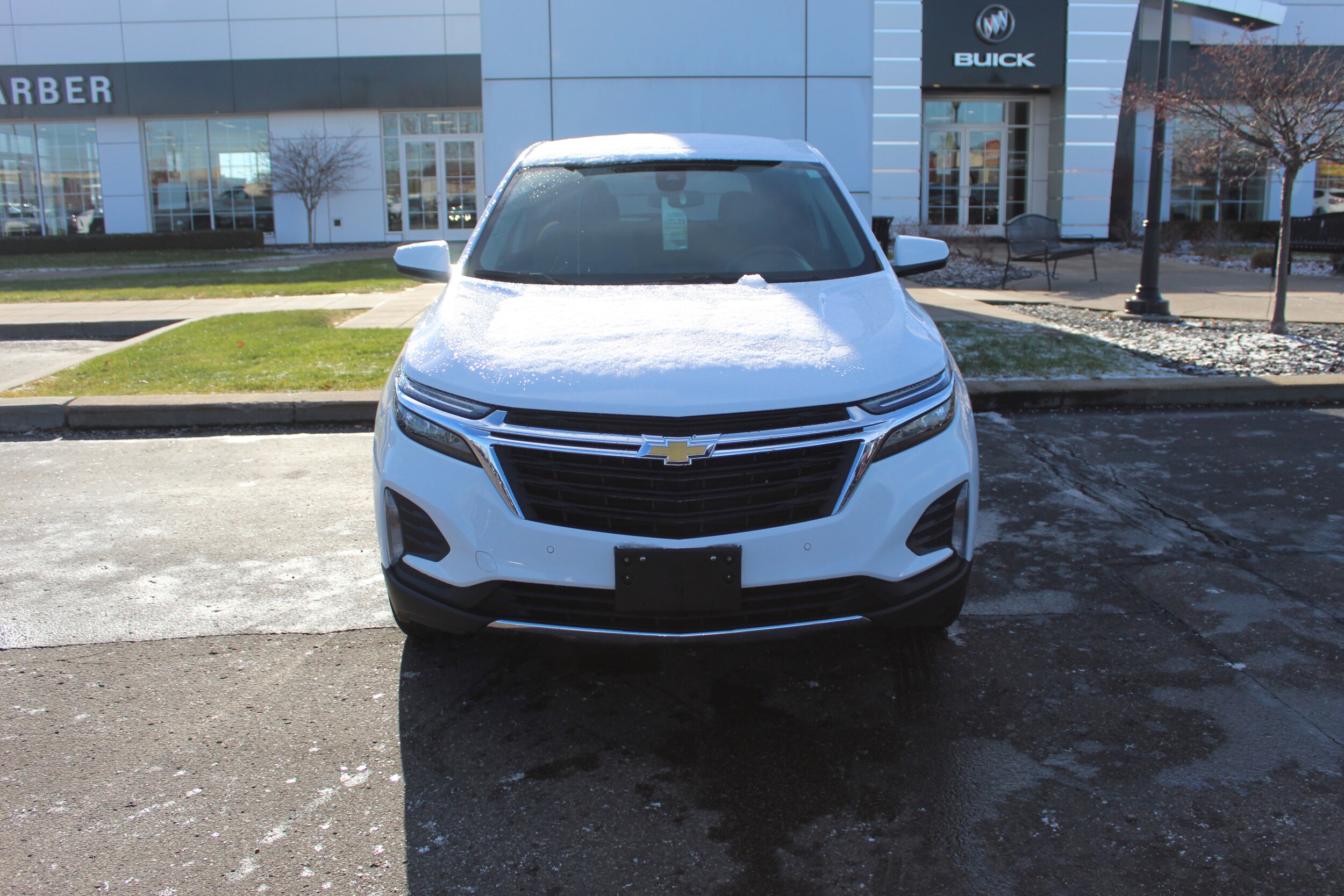 2024 Chevrolet Equinox LT photo 3