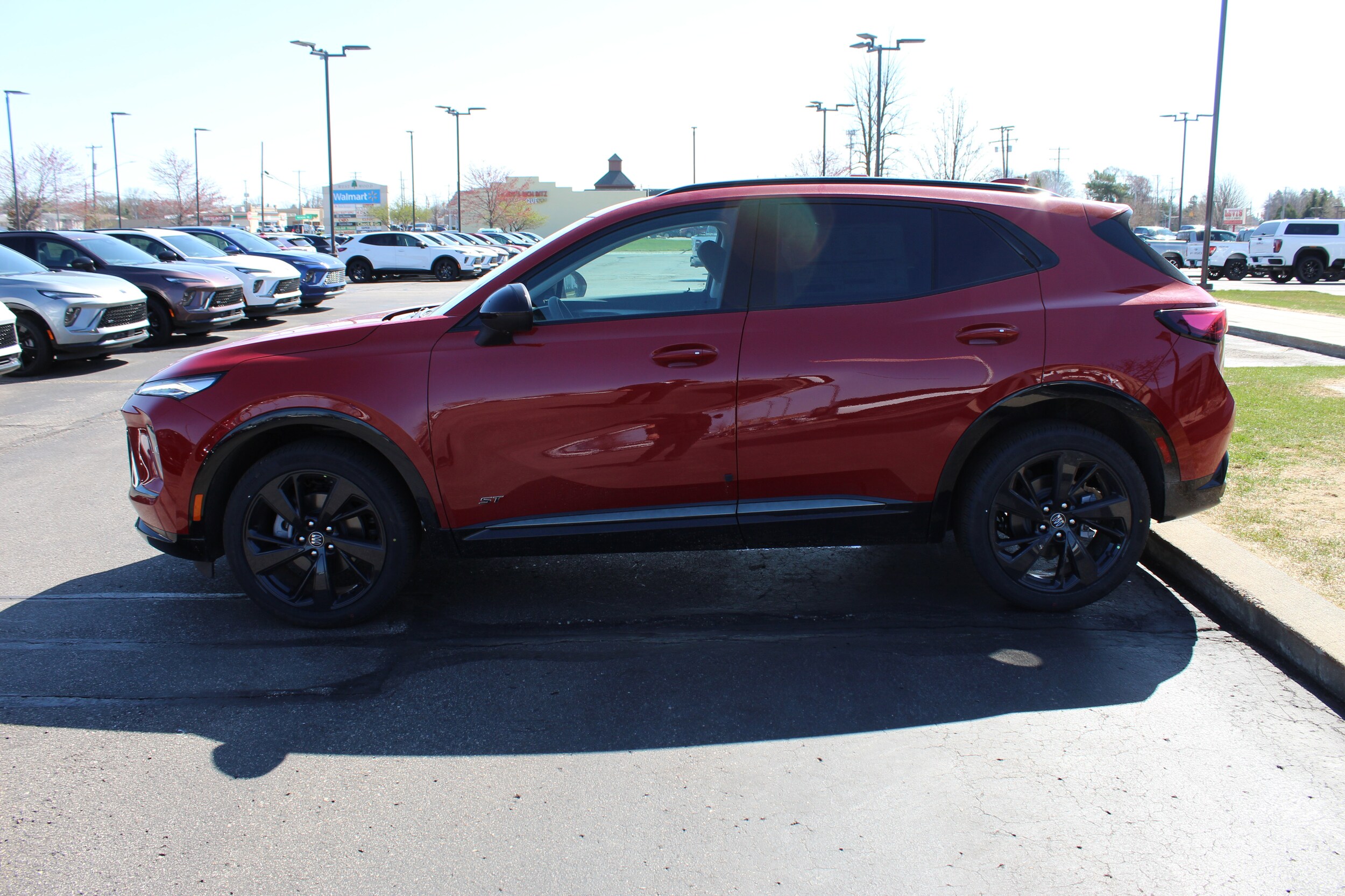 2025 Buick Envision Sport Touring photo 4