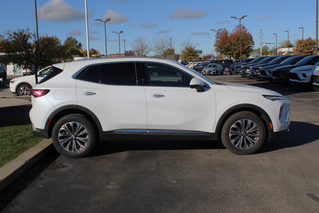 New 2025 Buick Envision Preferred SUV