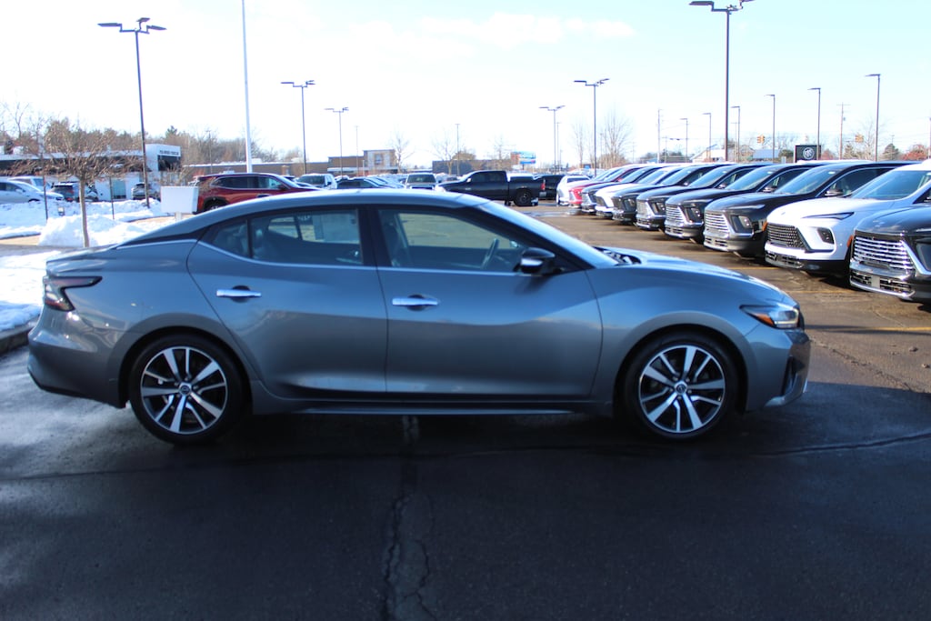 Used 2023 Nissan Maxima SL