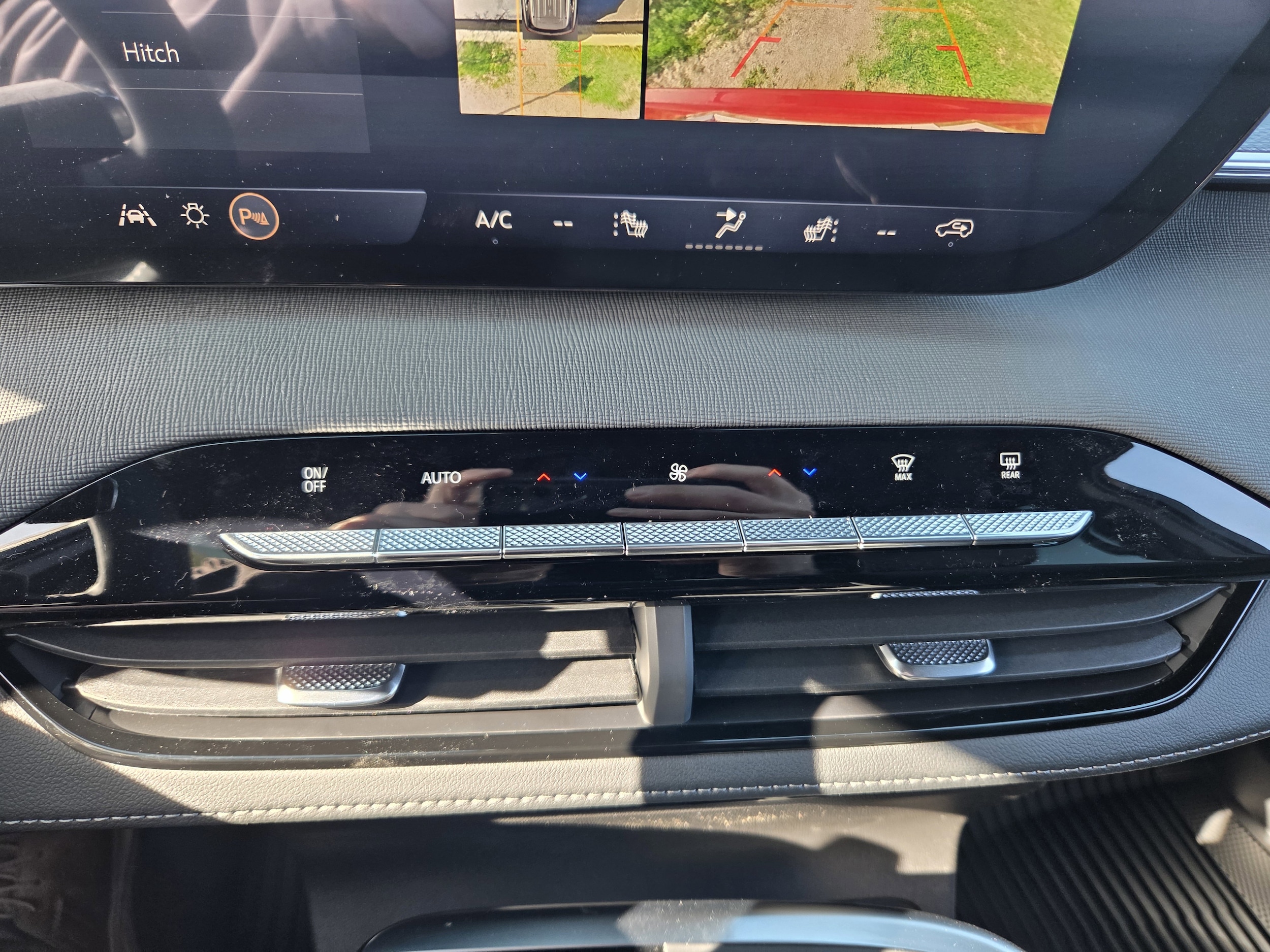 2026 Buick Enclave Sport Touring - Photo 13