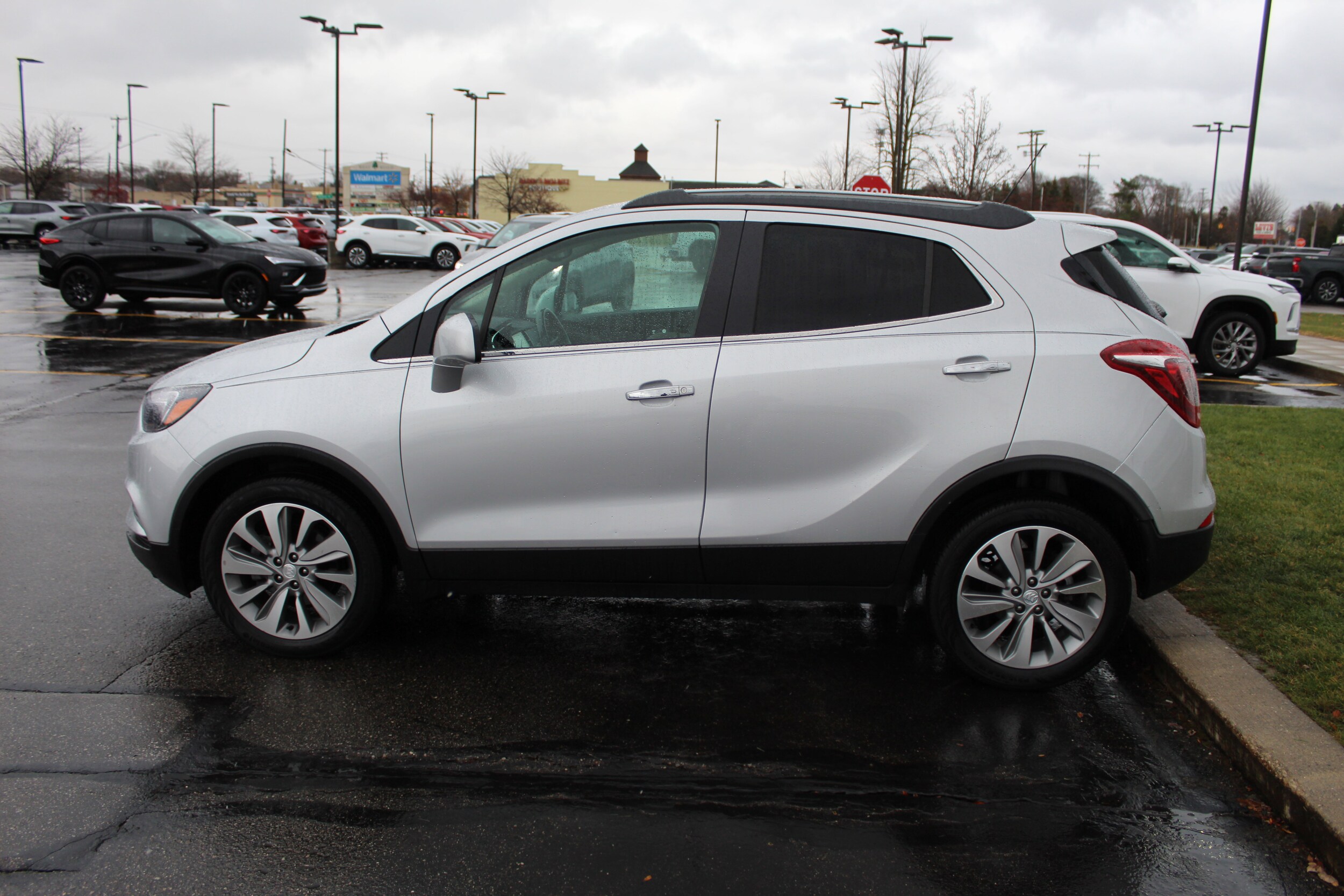 2020 Buick Encore Preferred photo 4