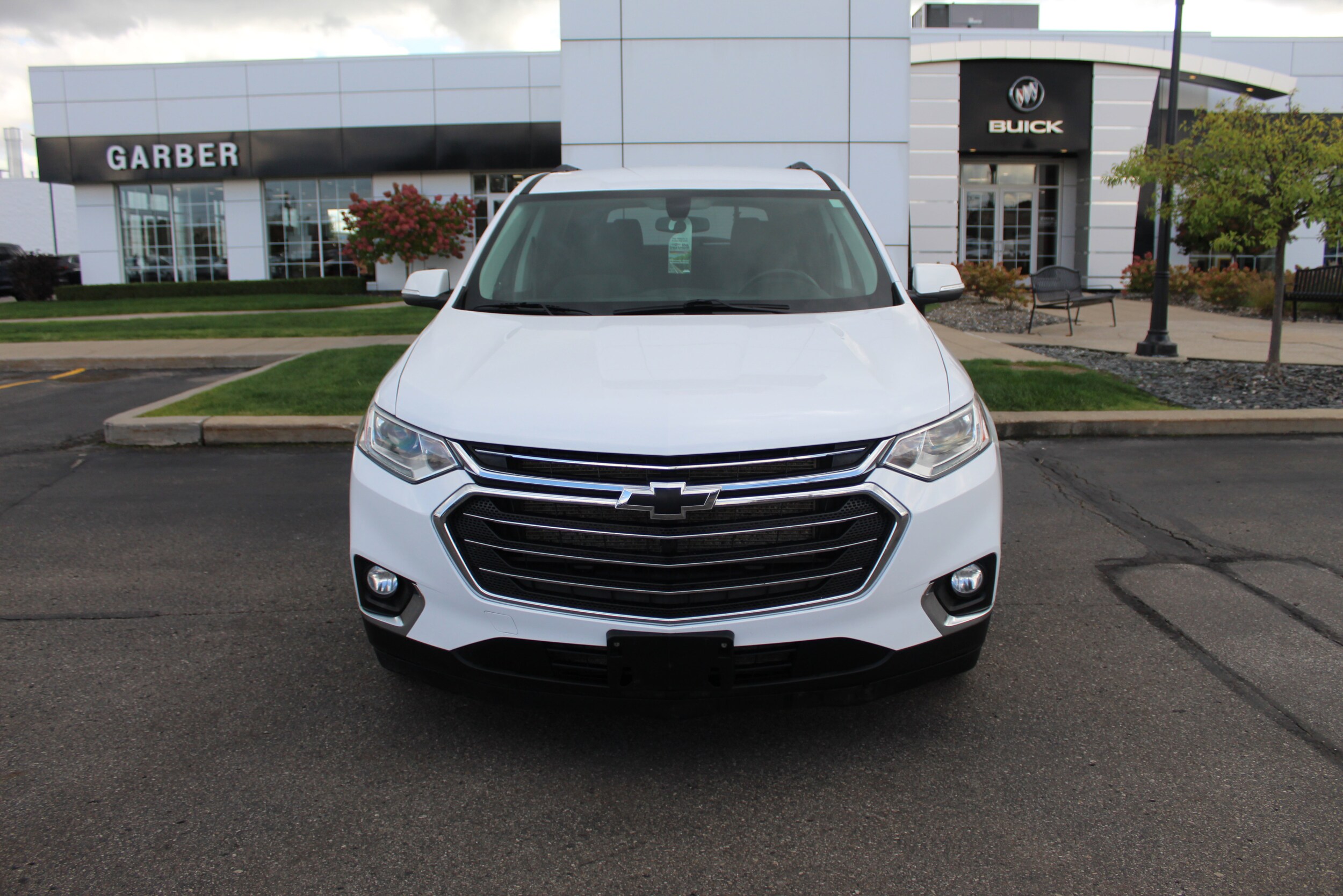2021 Chevrolet Traverse Cloth photo 3