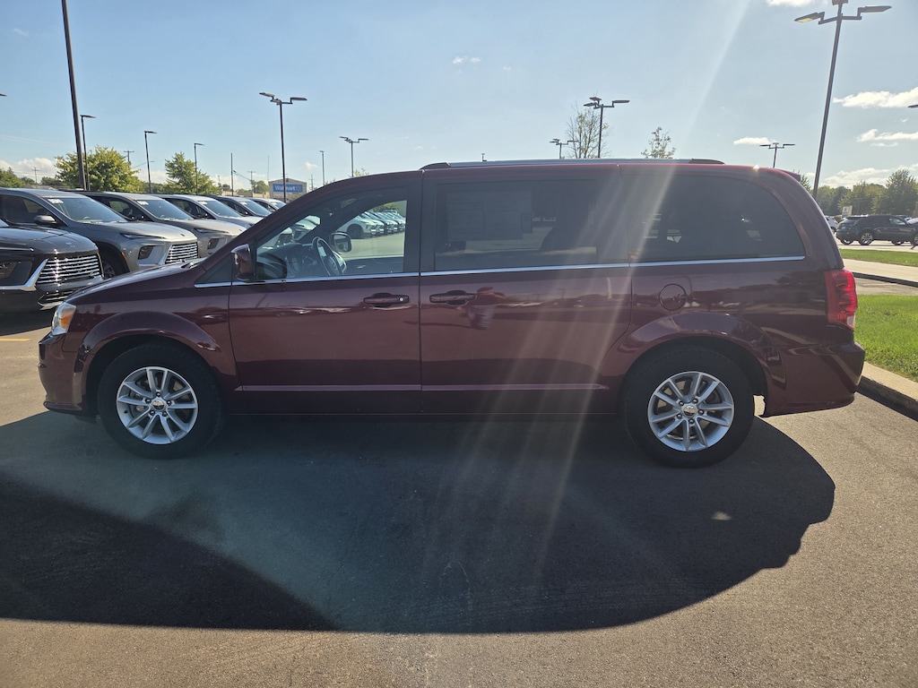 Used 2020 Dodge Grand Caravan SXT Van Passenger Van