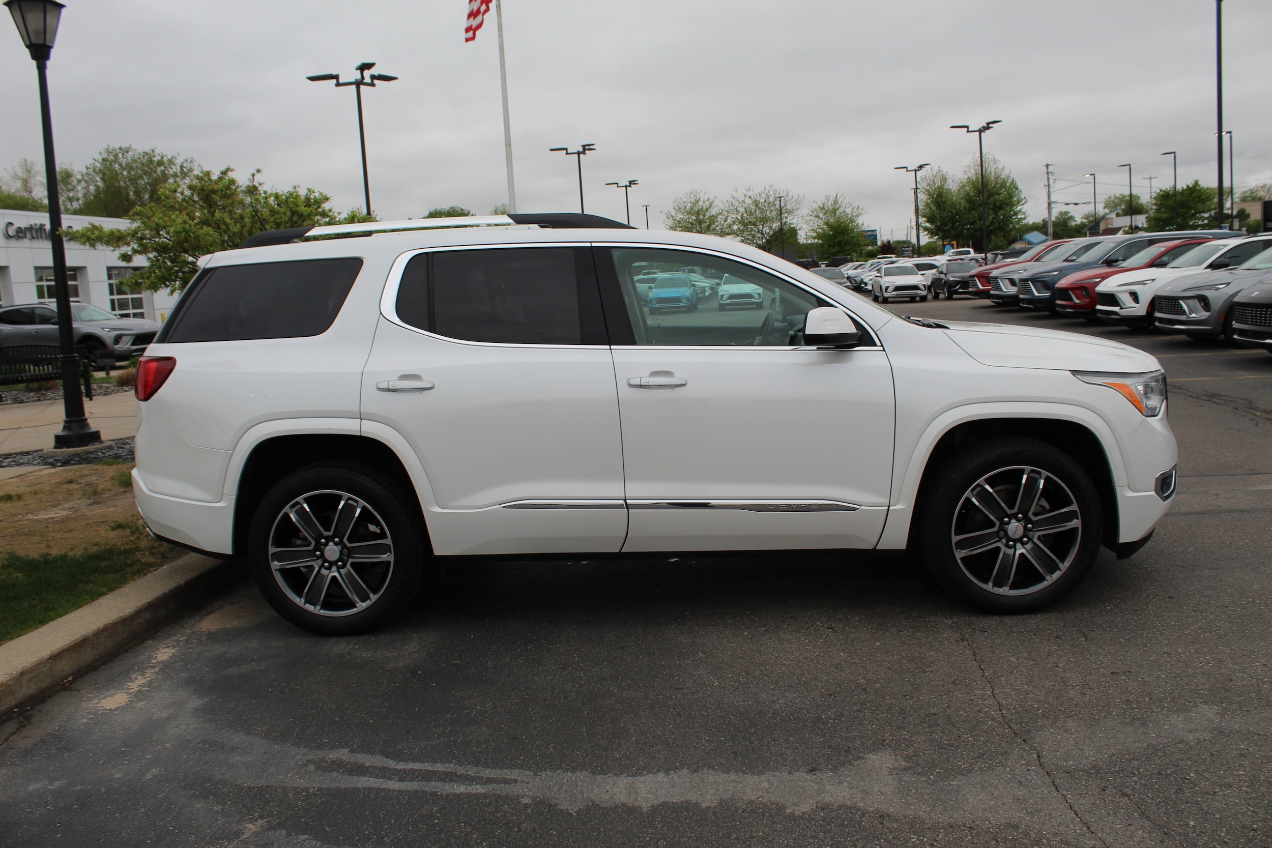 Used 2018 GMC Acadia Denali with VIN 1GKKNPLS2JZ114387 for sale in Saginaw, MI