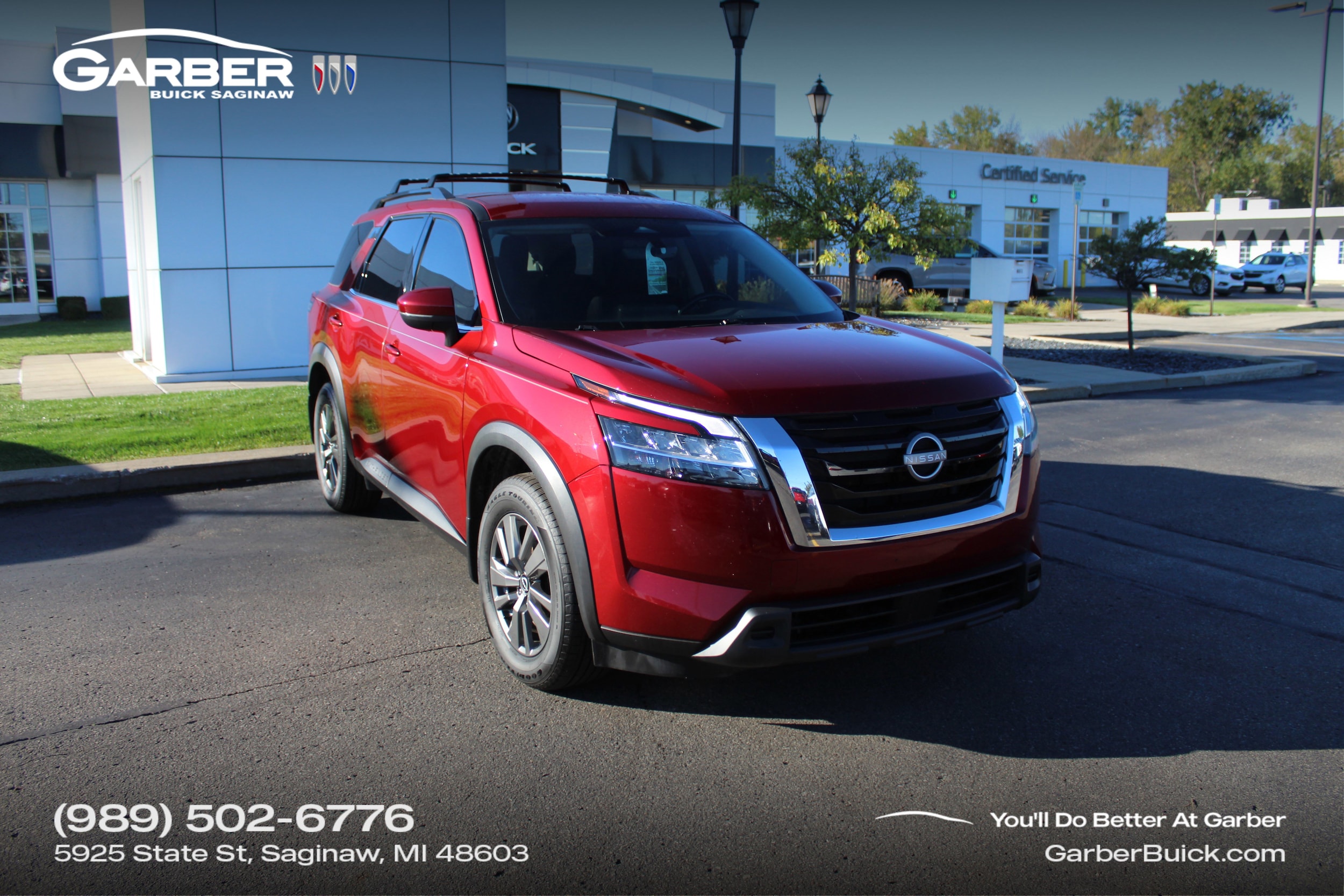 2022 Nissan Pathfinder SV's photo