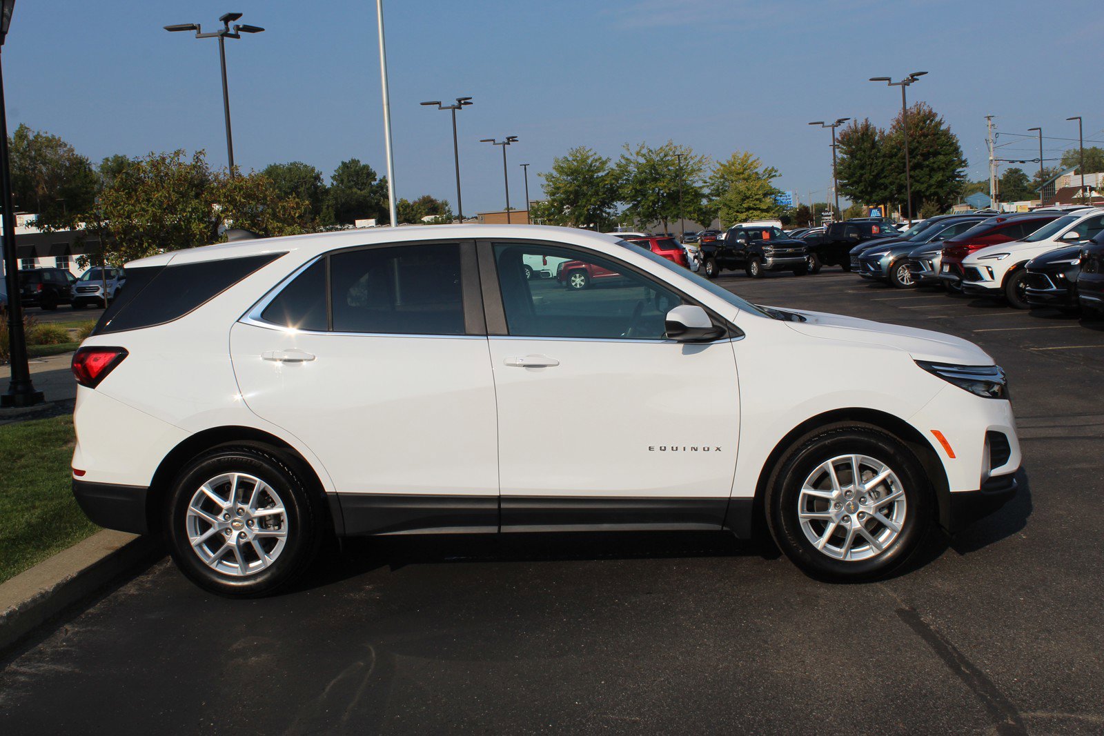 Used 2023 Chevrolet Equinox LT with VIN 3GNAXKEG9PL104895 for sale in Saginaw, MI