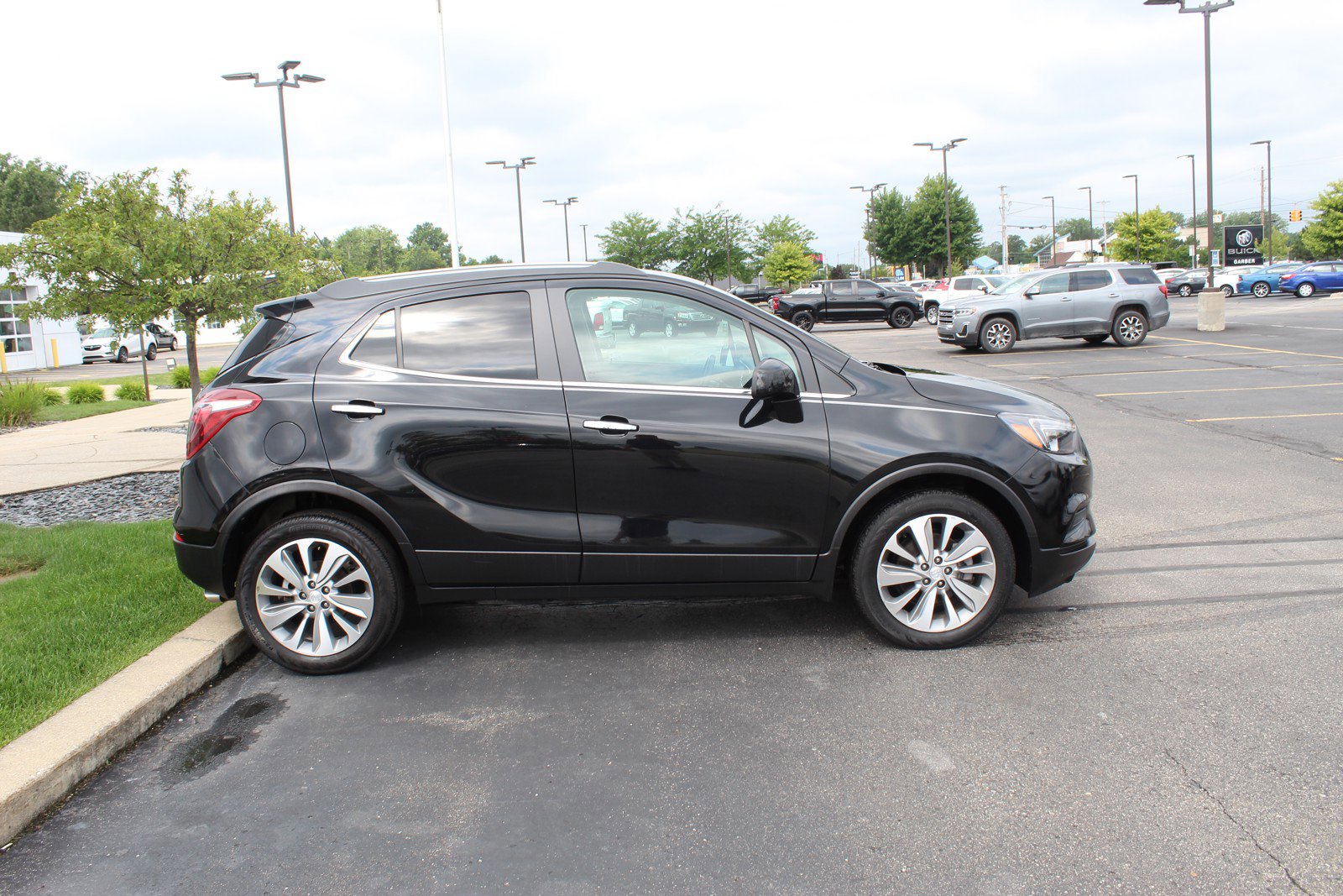 Used 2020 Buick Encore Preferred with VIN KL4CJASB0LB339035 for sale in Saginaw, MI